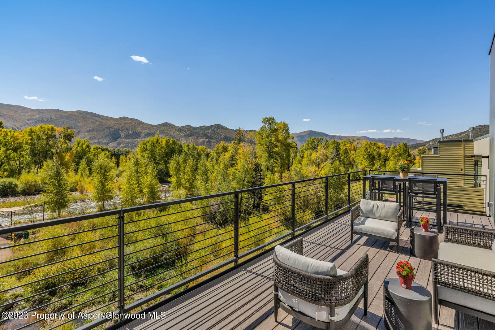 22860 Two Rivers Road, #370