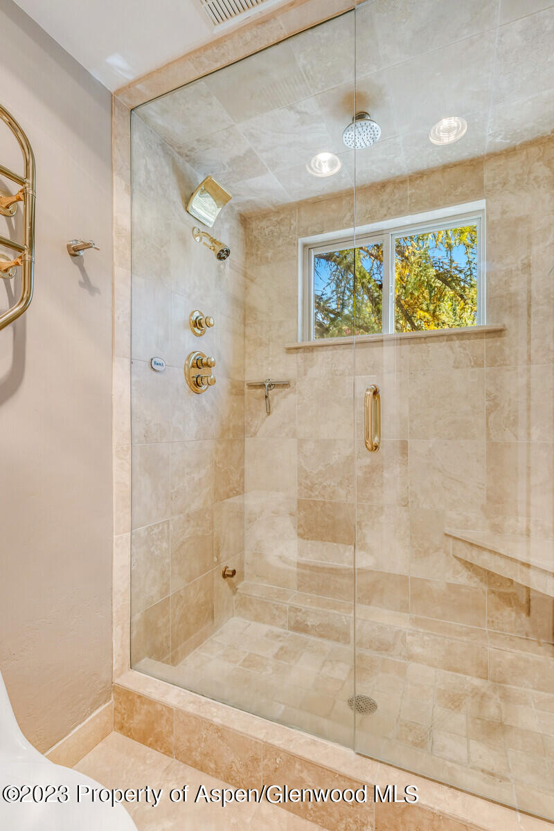 601 S West End Street, 7