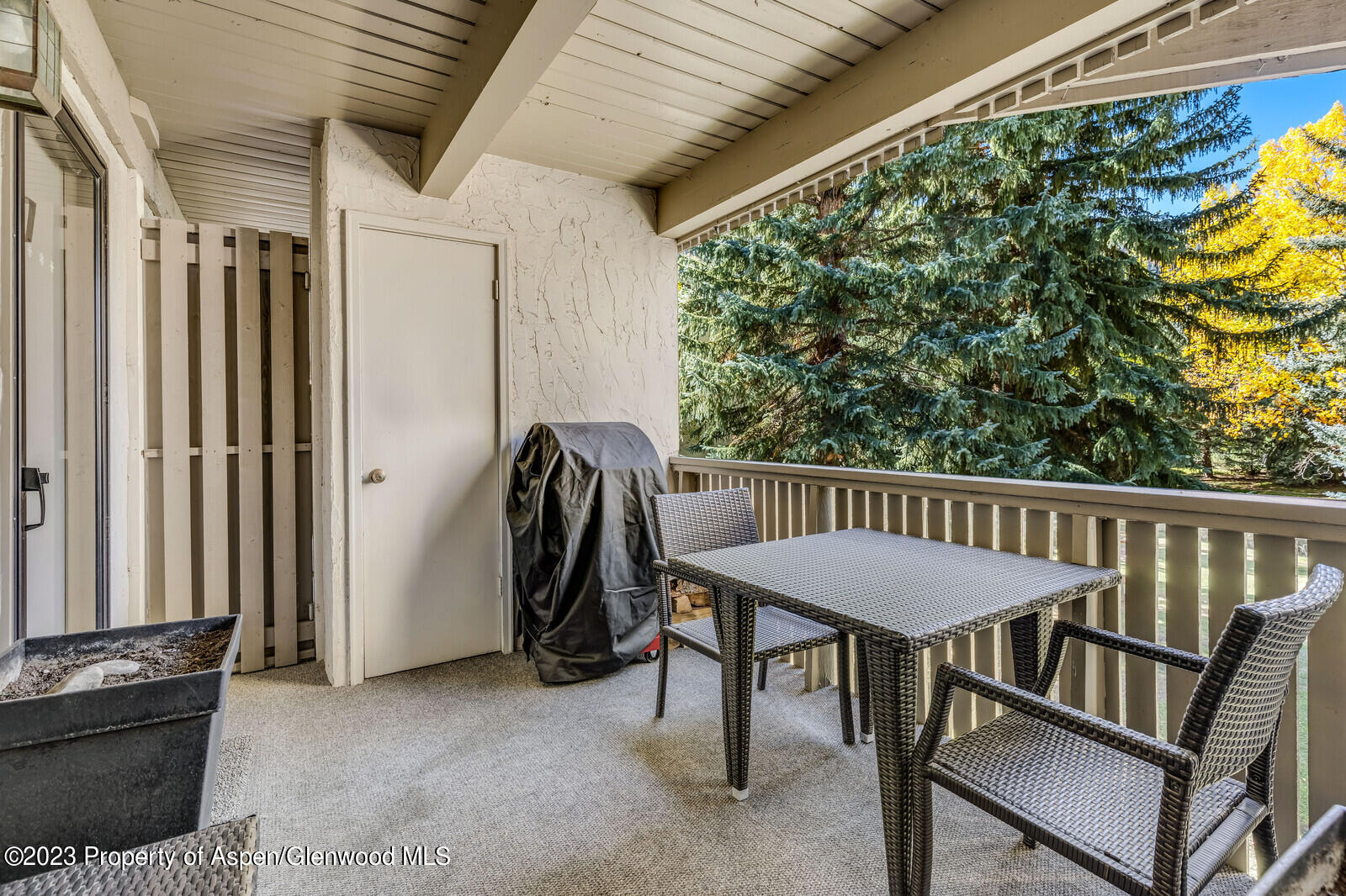 601 S West End Street, 7