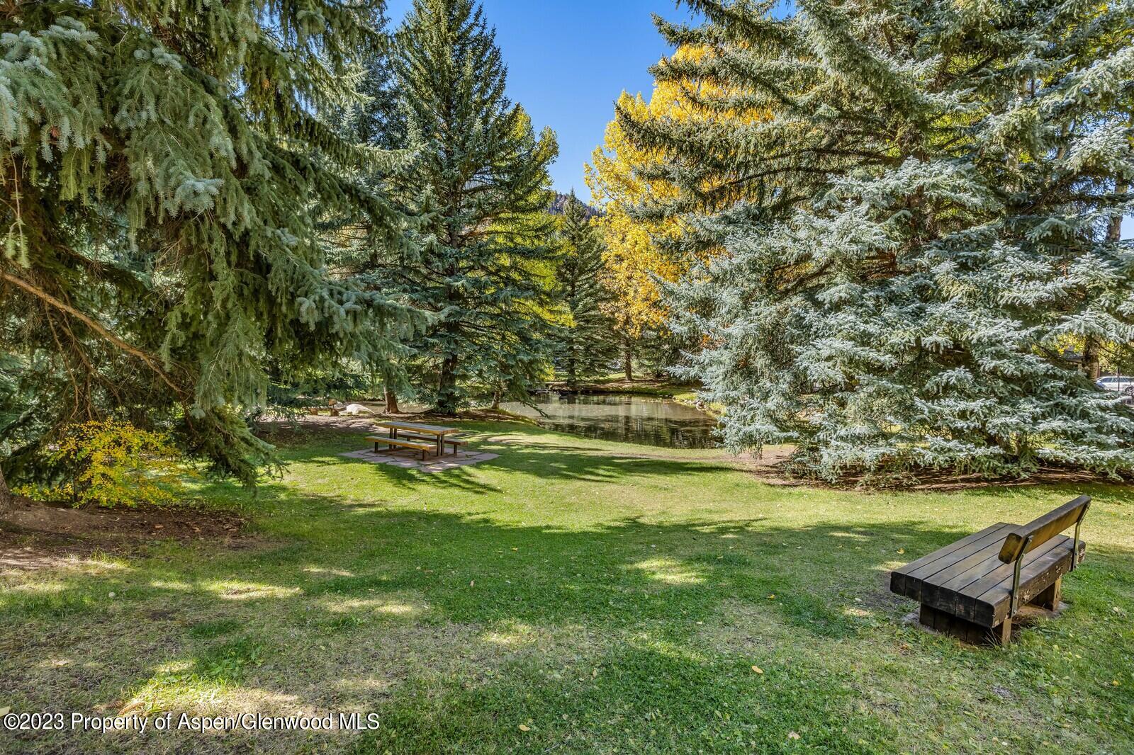 601 S West End Street, 7