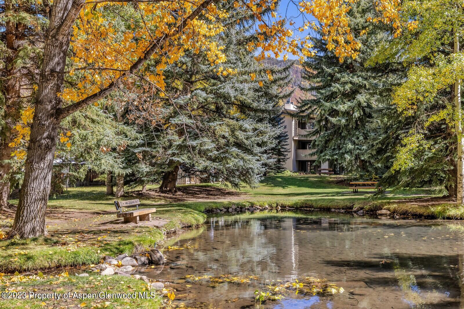 601 S West End Street, 7