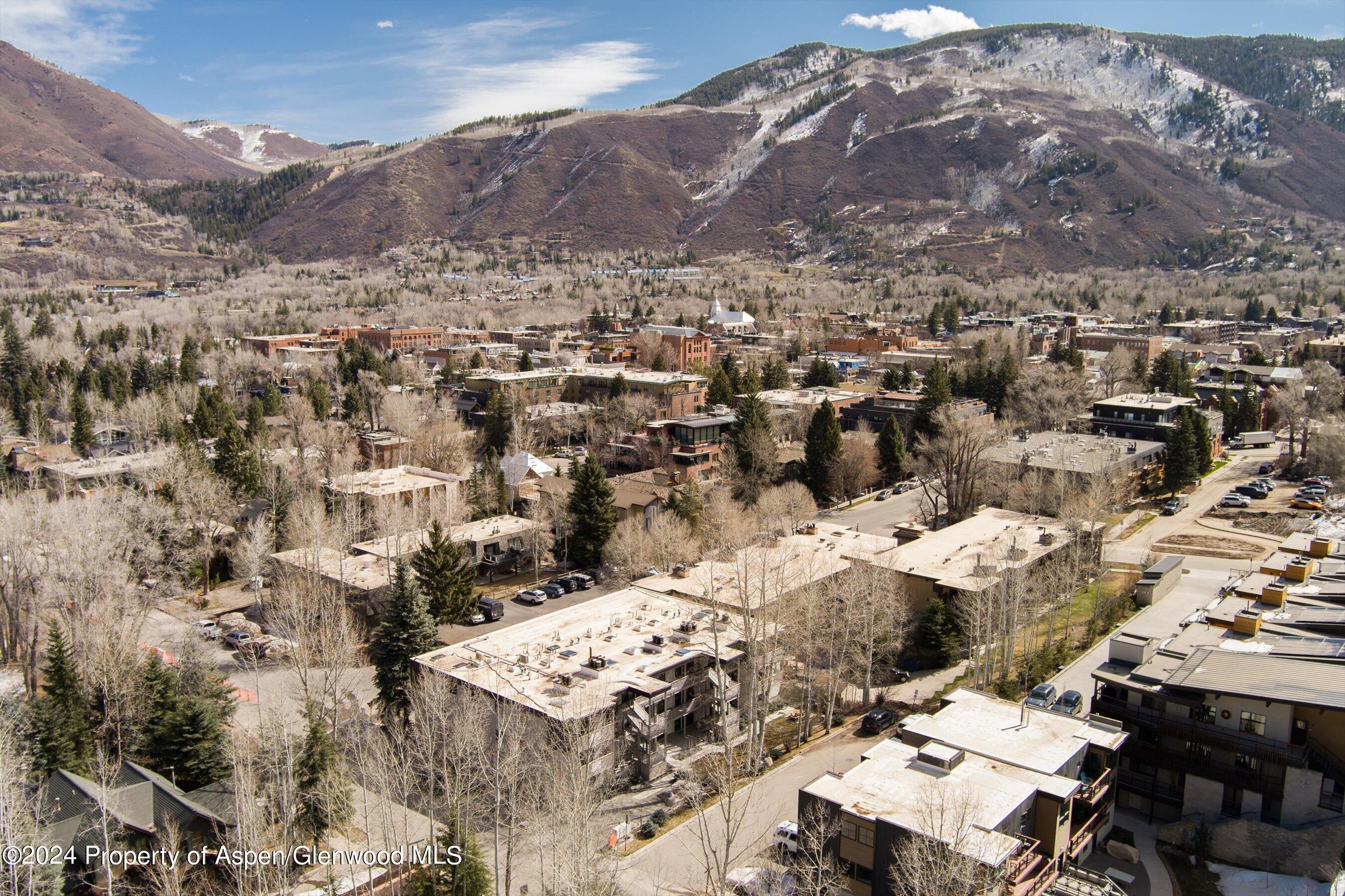 100 E Dean Street, Unit 1-D