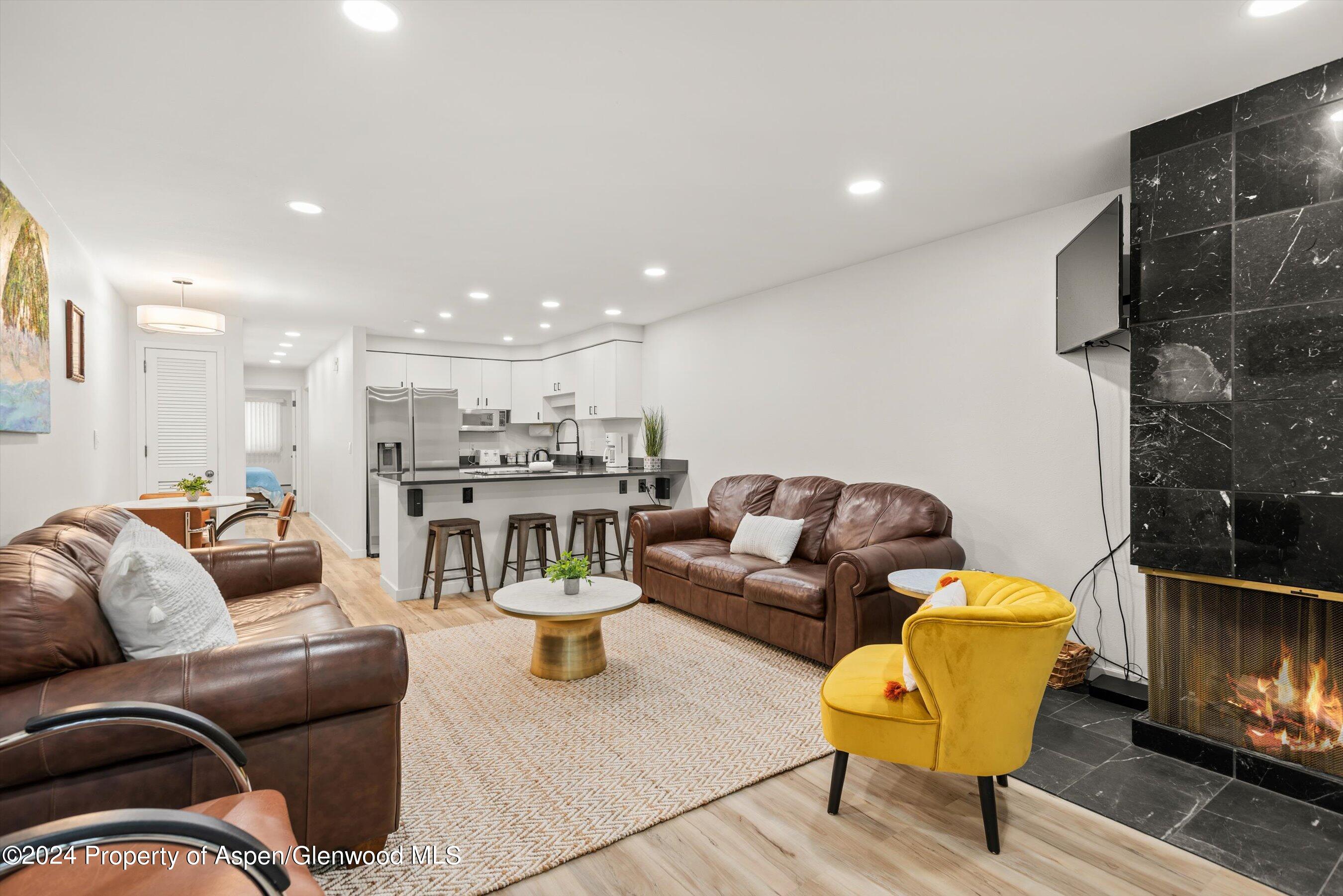 100 E Dean Street, Unit 1-D