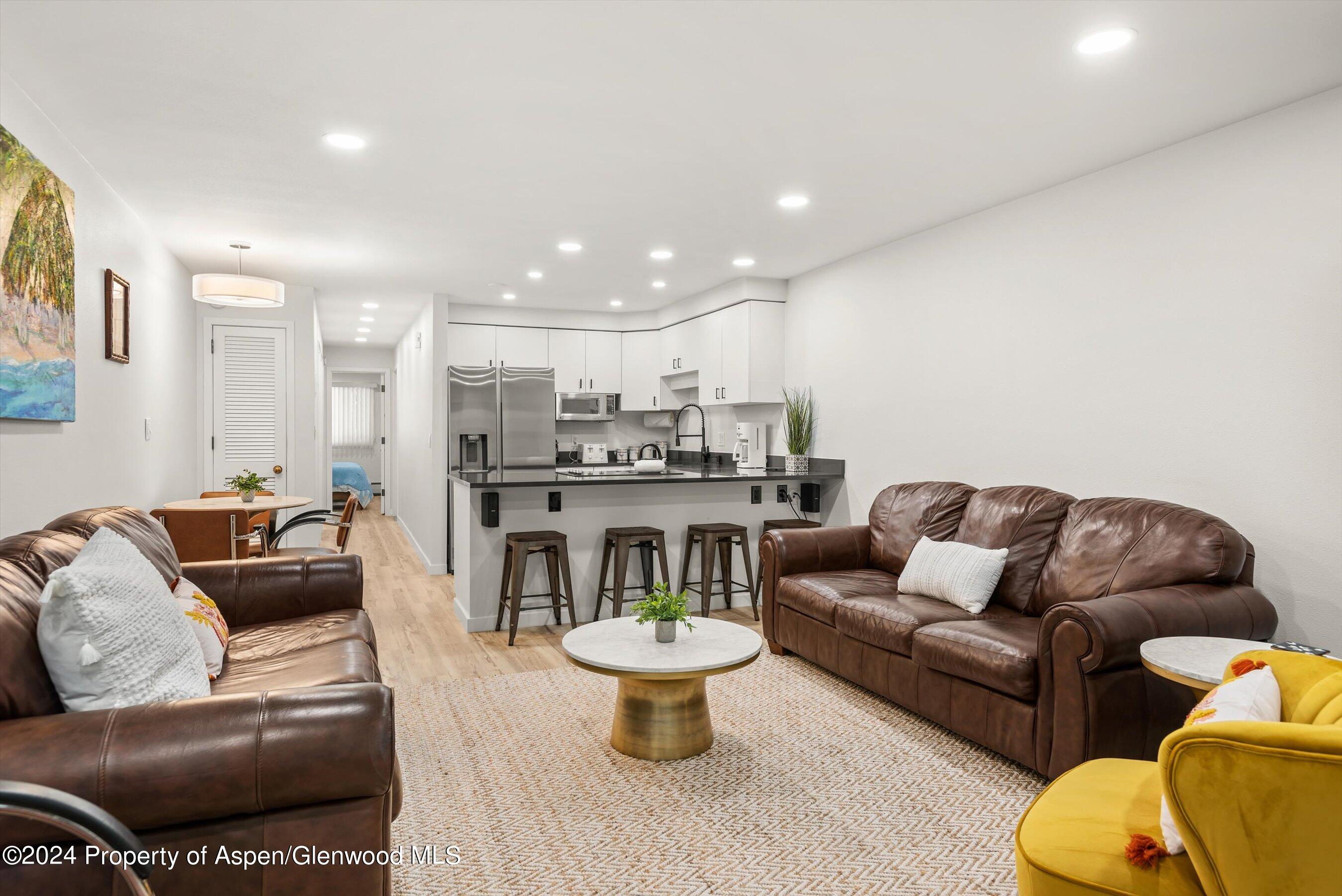 100 E Dean Street, Unit 1-D