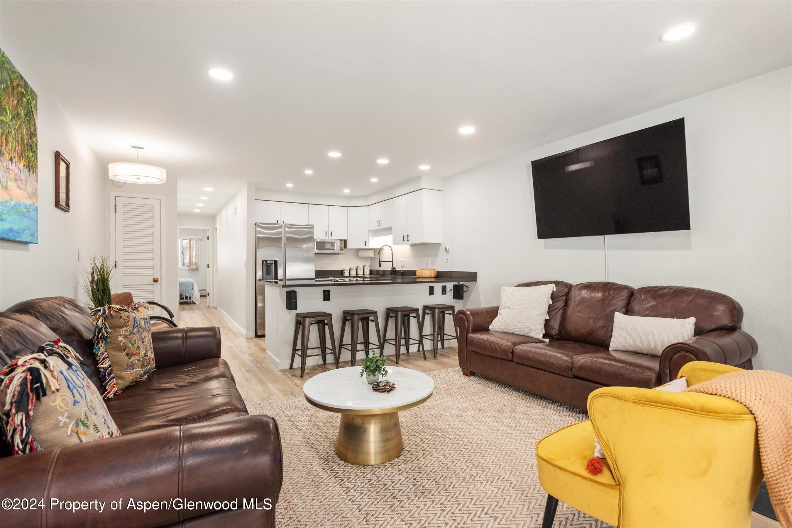 100 E Dean Street, Unit 1-D