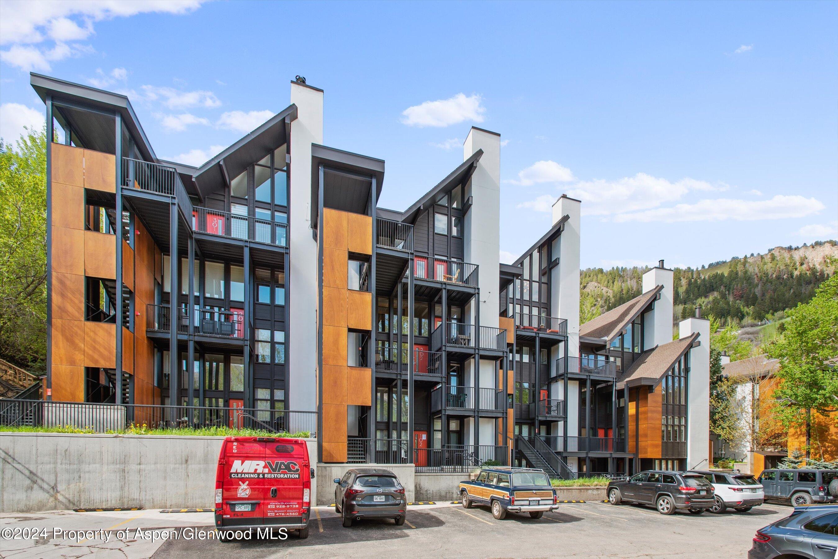 800 S Mill Street, #306