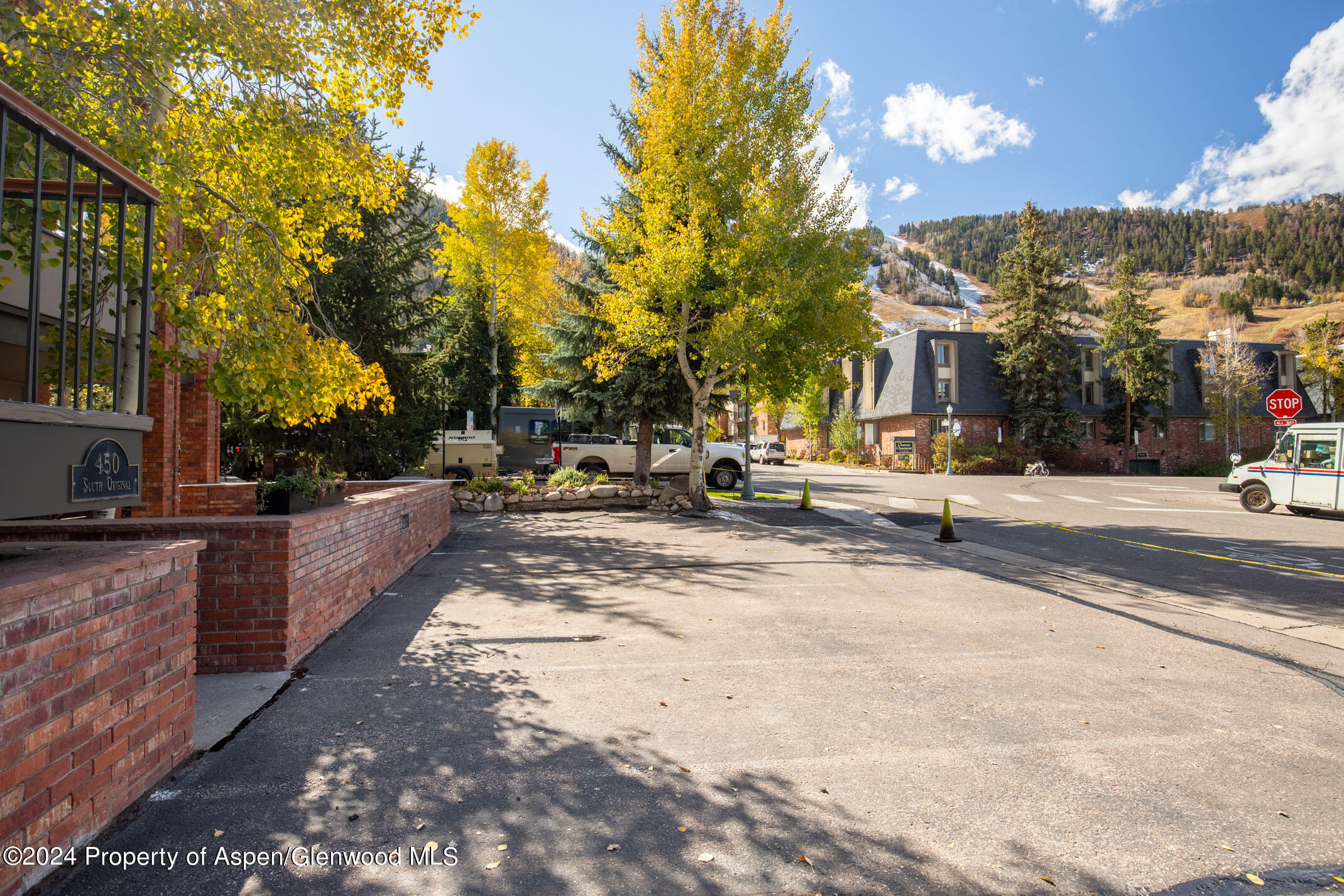 450 S Original Street, 4