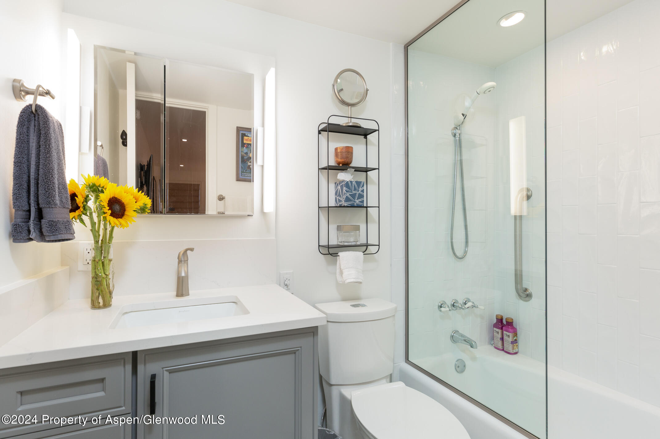 450 S Original Street, 4