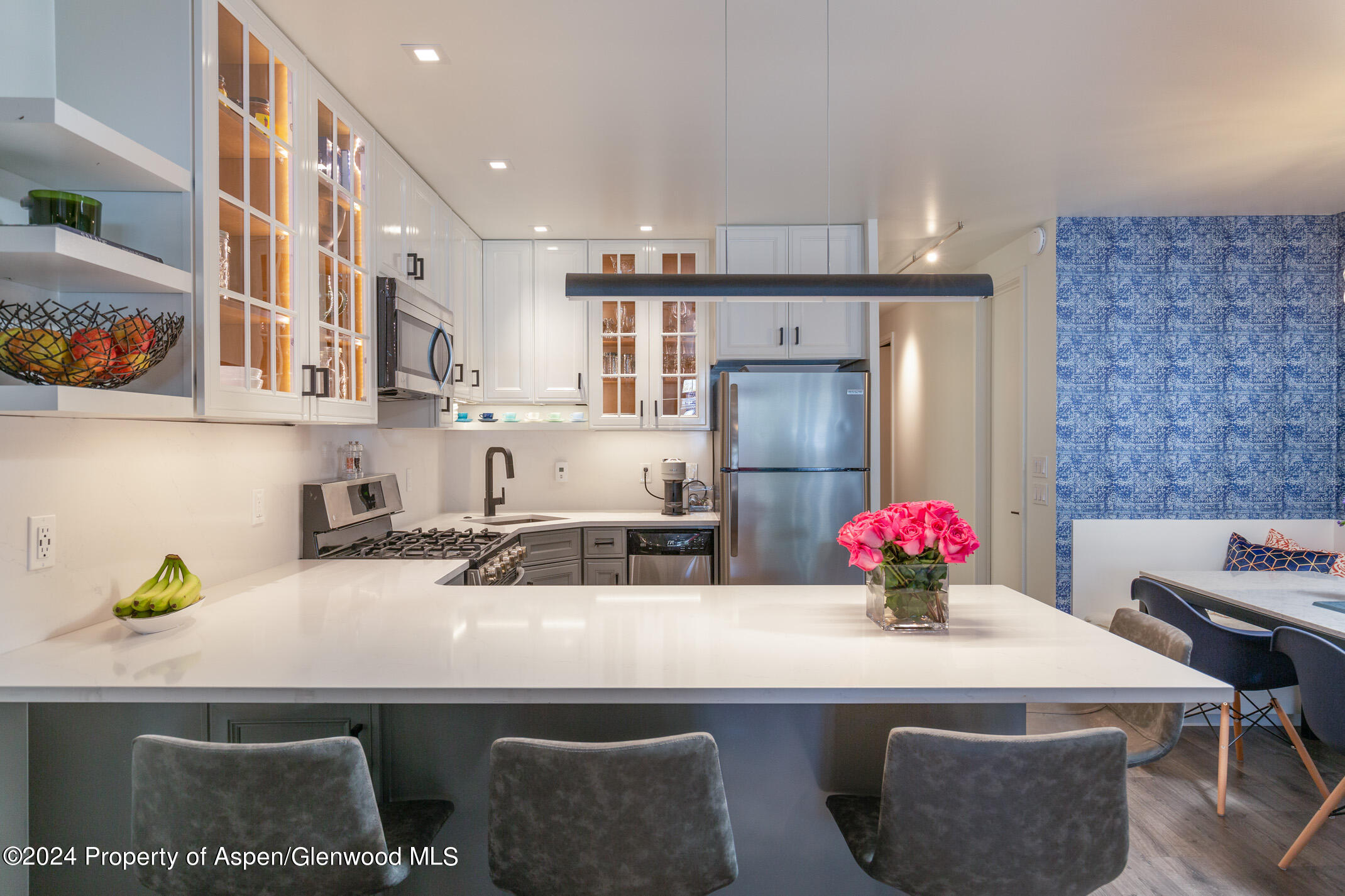 450 S Original Street, 4