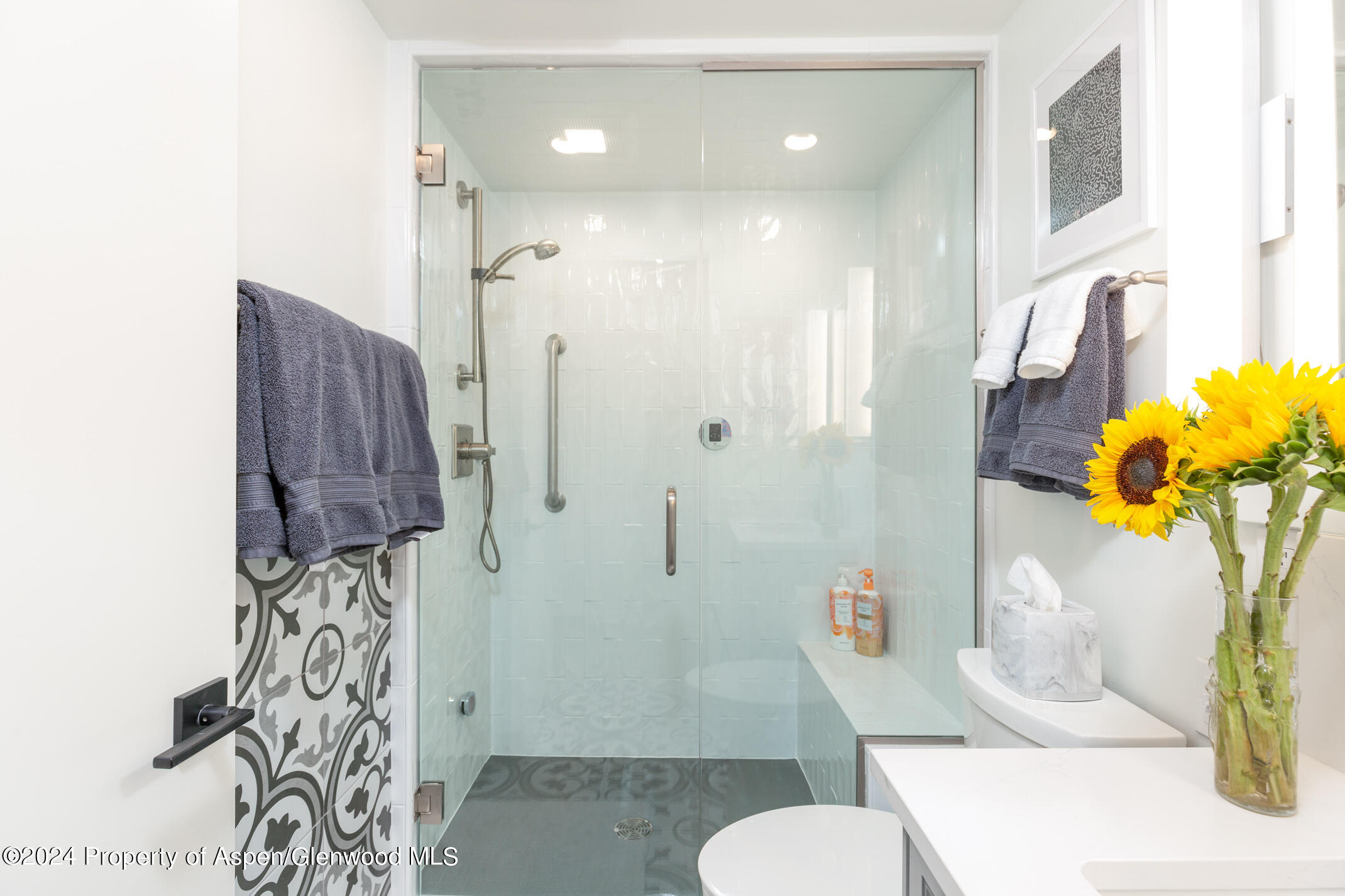 450 S Original Street, 4