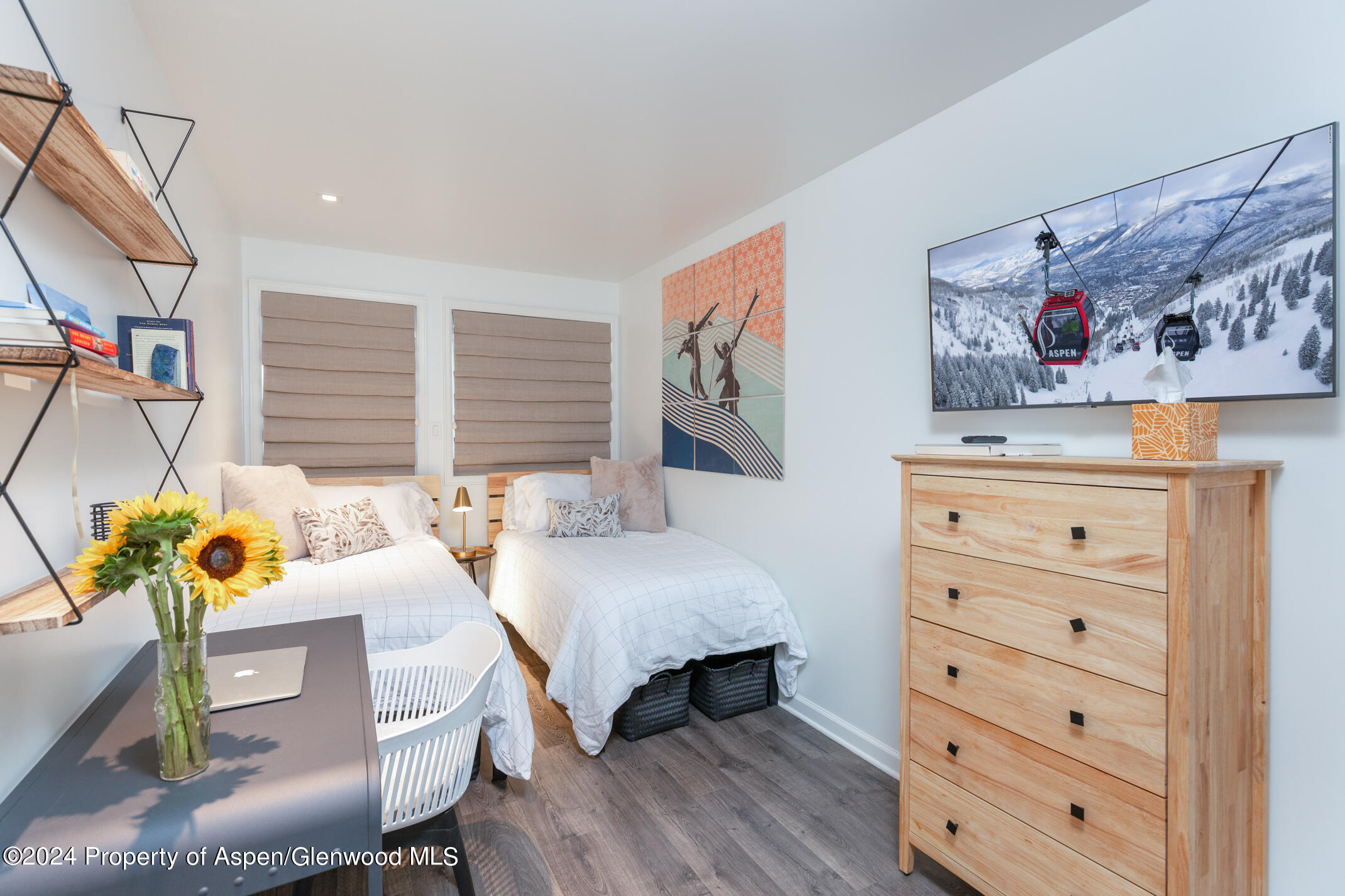 450 S Original Street, 4