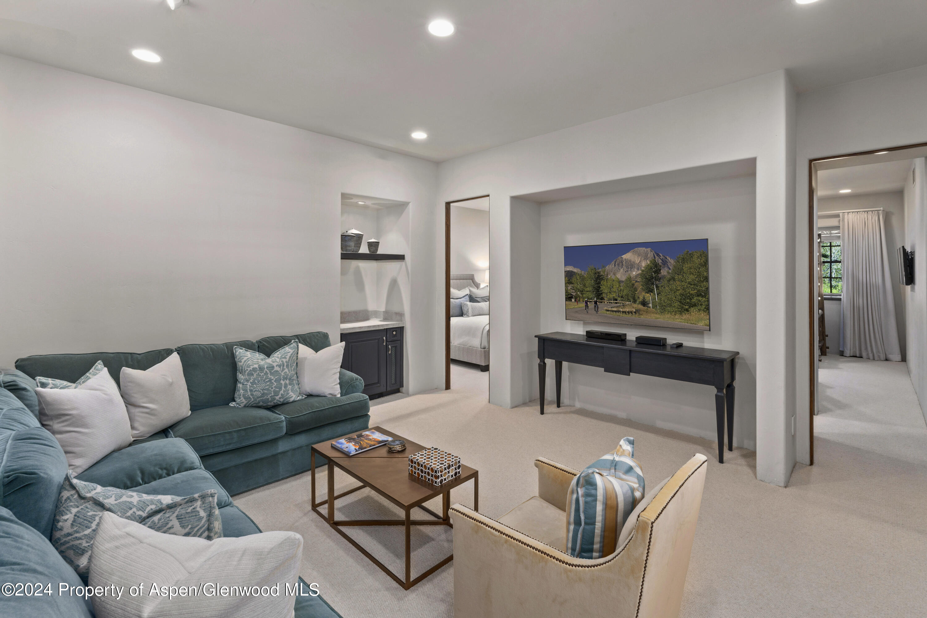 1277 FARAWAY Road