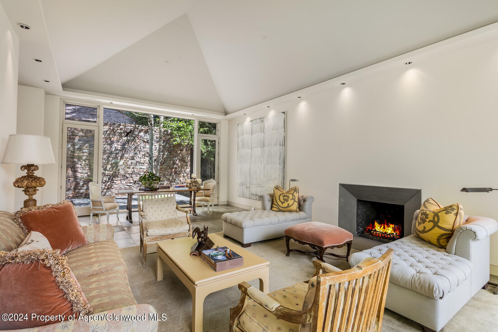 844 ROARING FORK Road