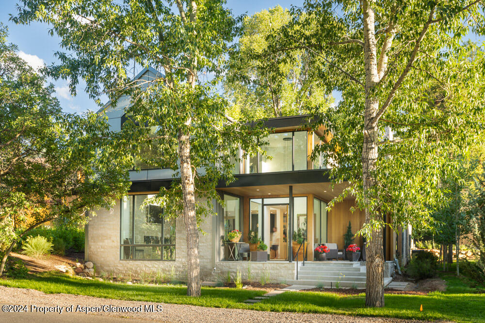 813 W Smuggler Street, Aspen