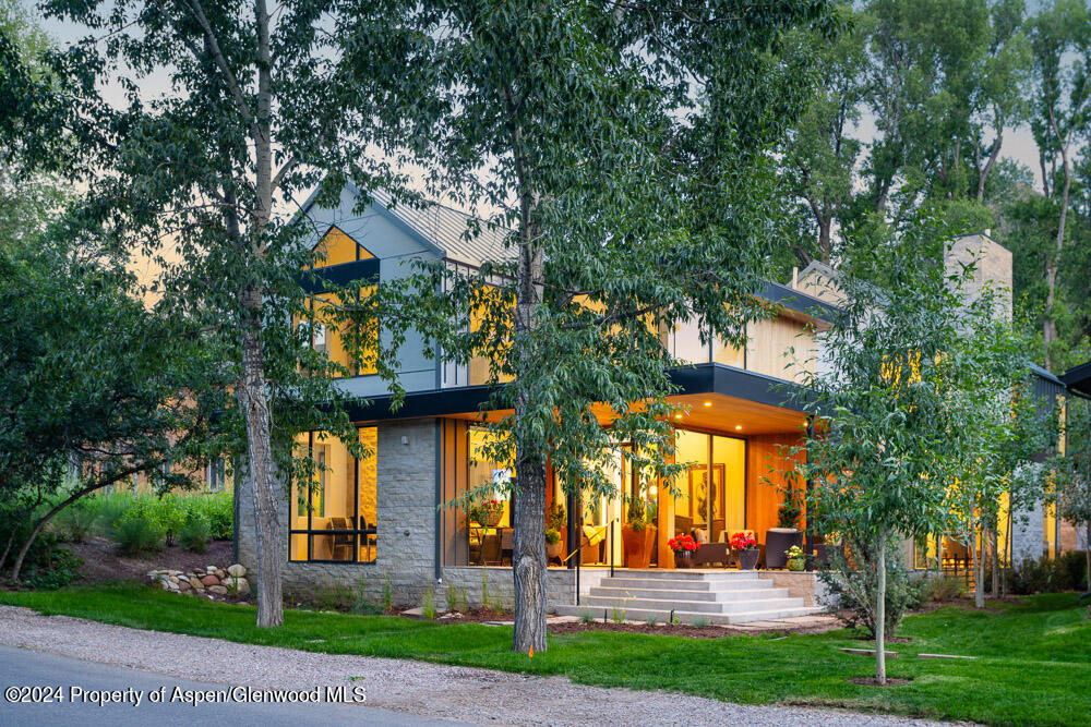 813 W Smuggler Street, Aspen