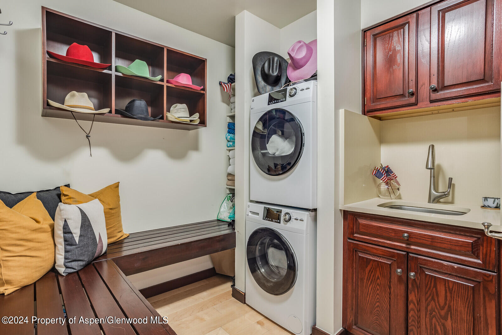 52 Harleston Green, 39