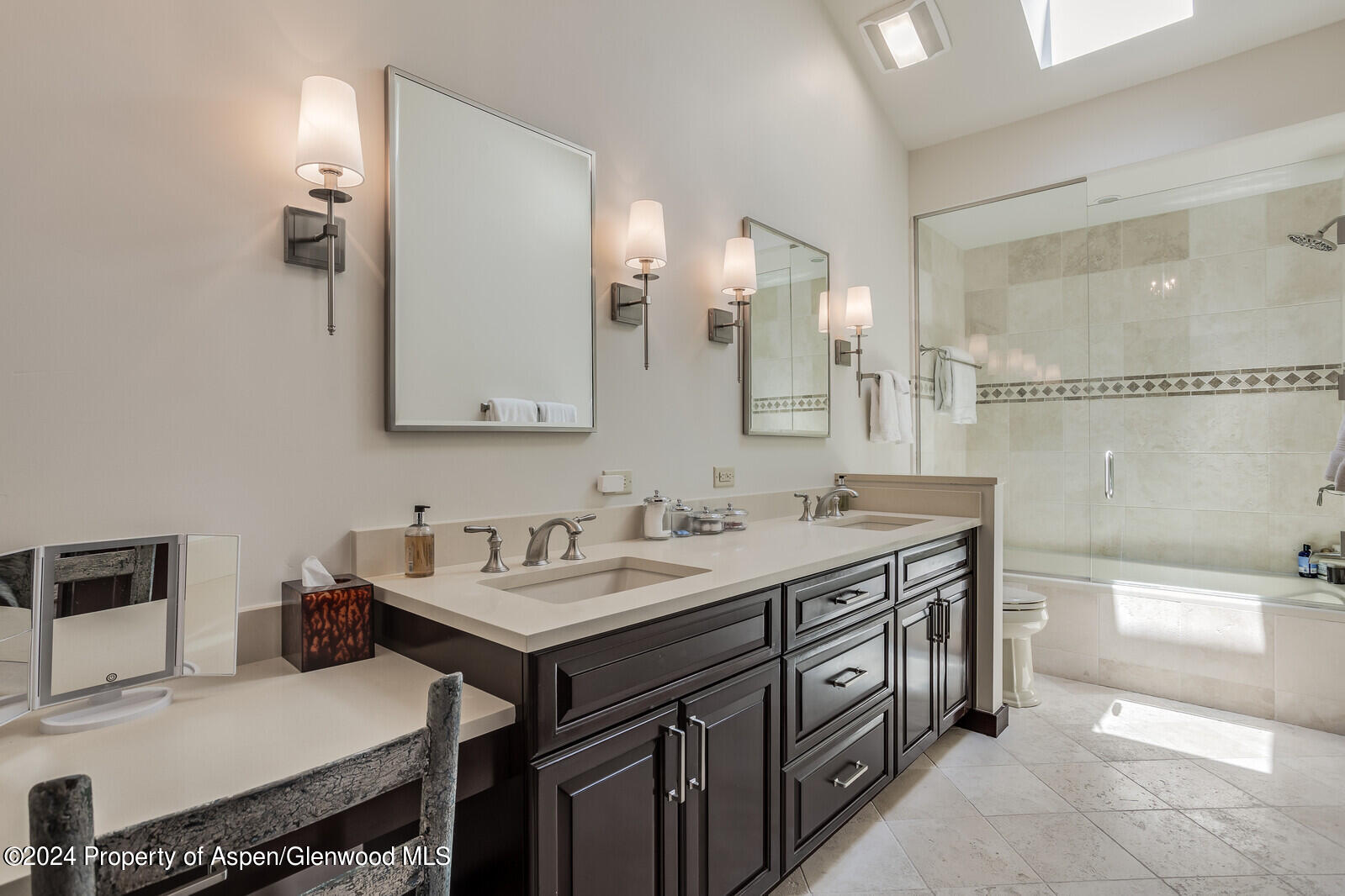 52 Harleston Green, 39