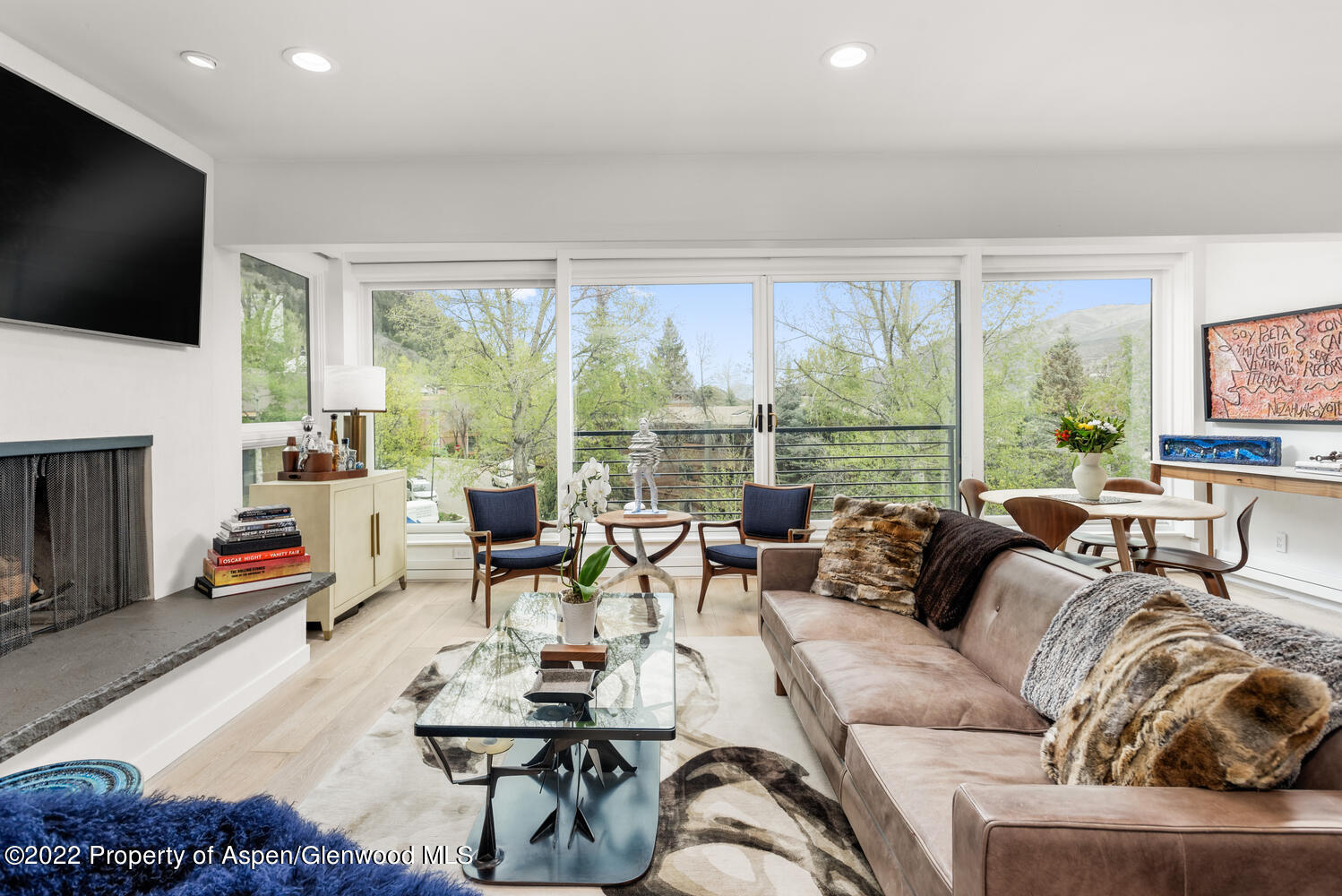 748 S Galena Street, 4D