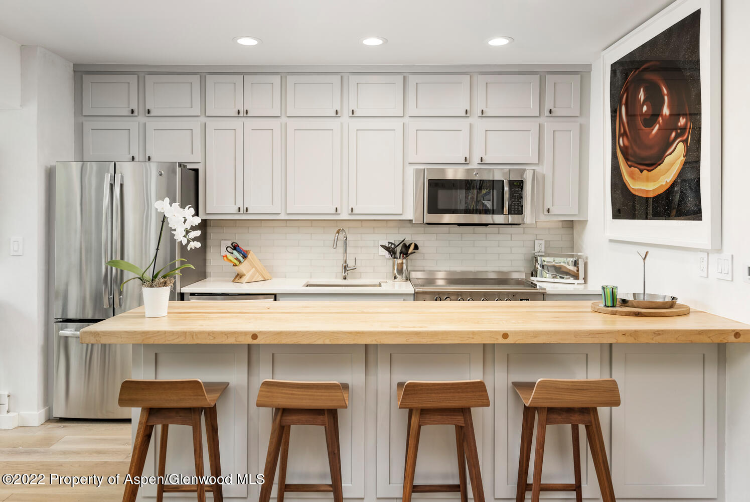 748 S Galena Street, 4D