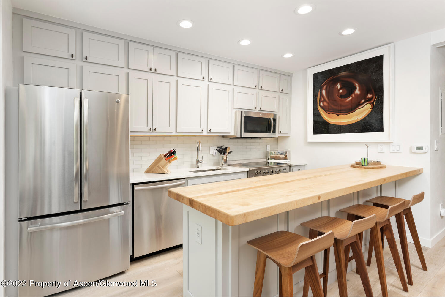 748 S Galena Street, 4D