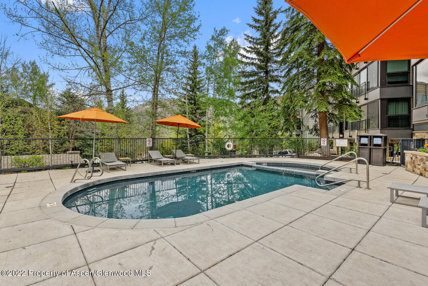 748 S Galena Street, 4D