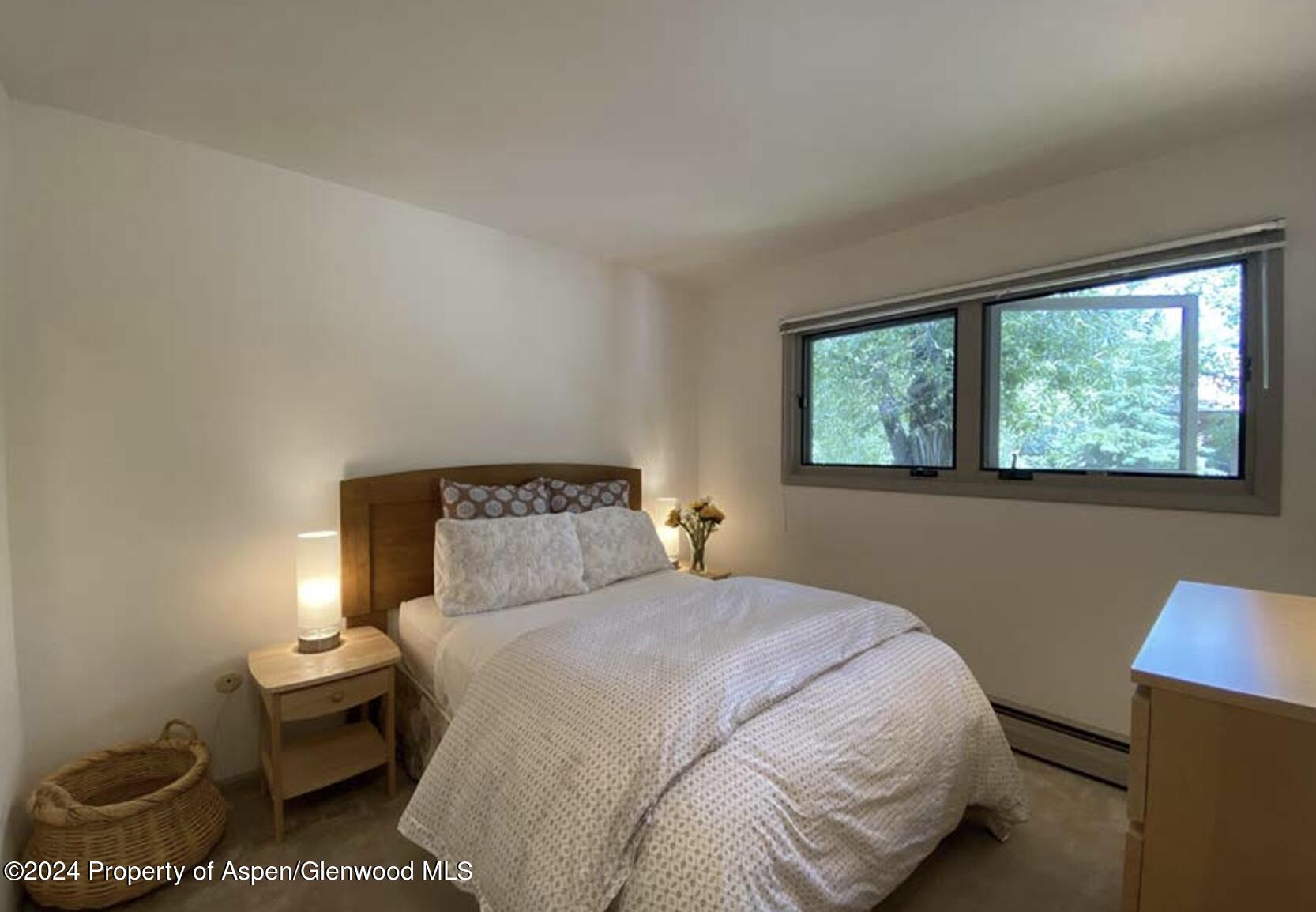 700 W Hopkins Avenue, #2