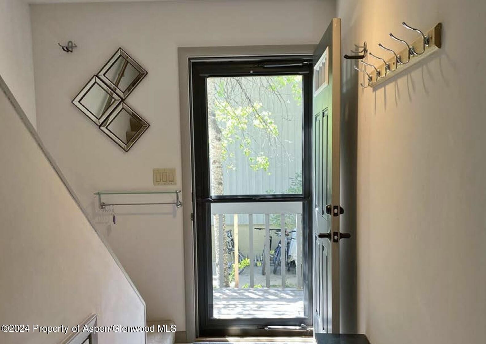 700 W Hopkins Avenue, #2