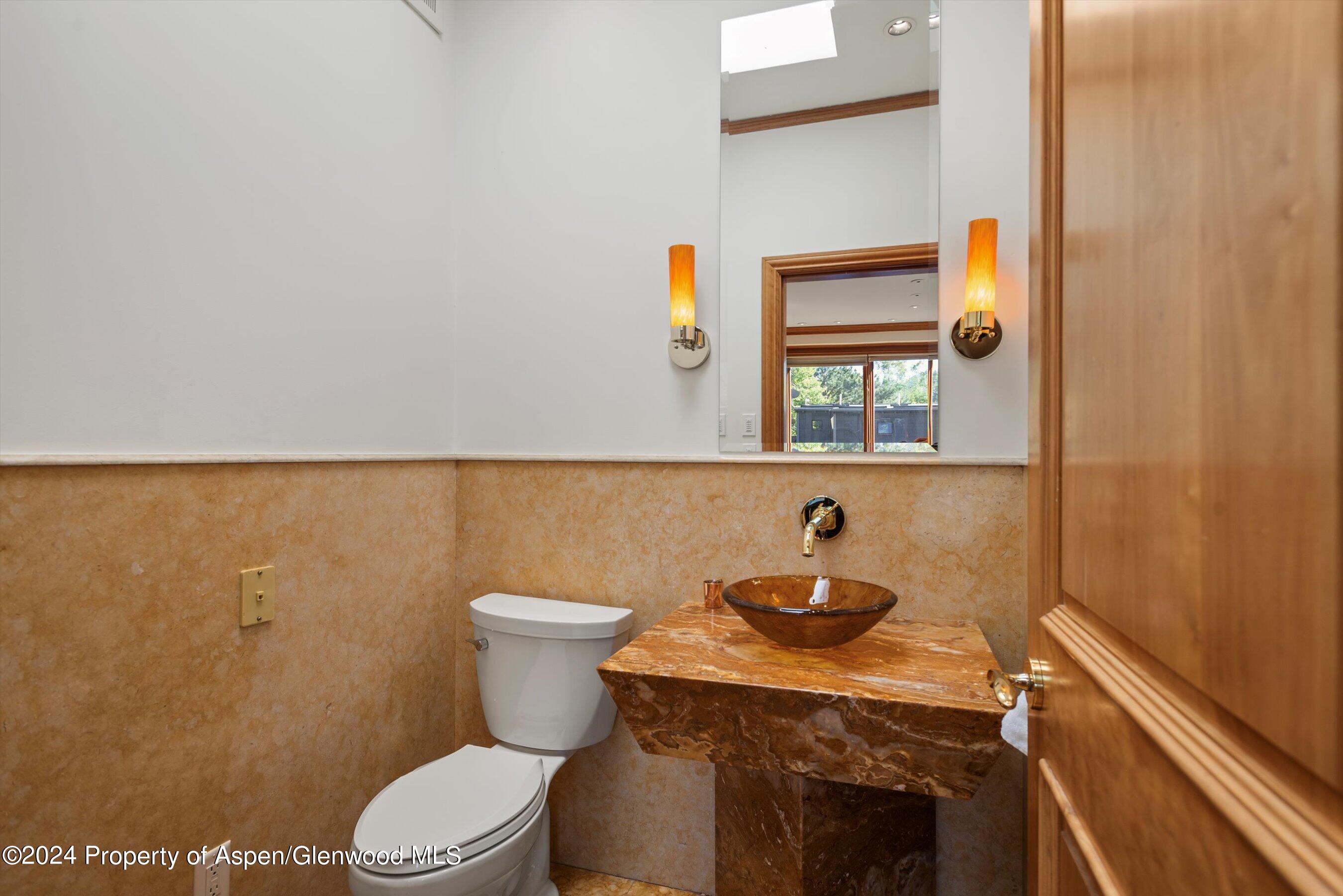 1085 Cemetery Lane, A