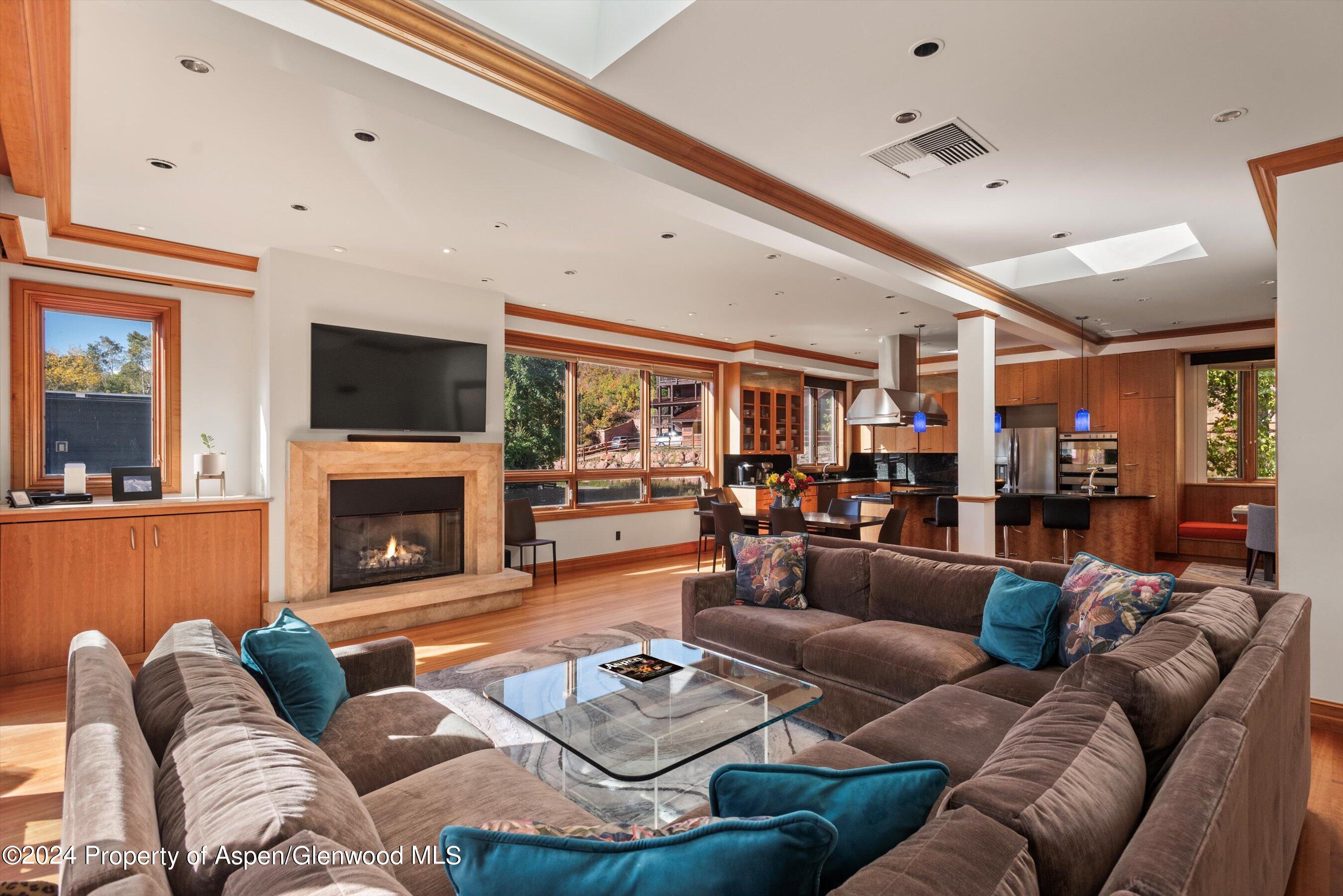 1085 Cemetery Lane, A