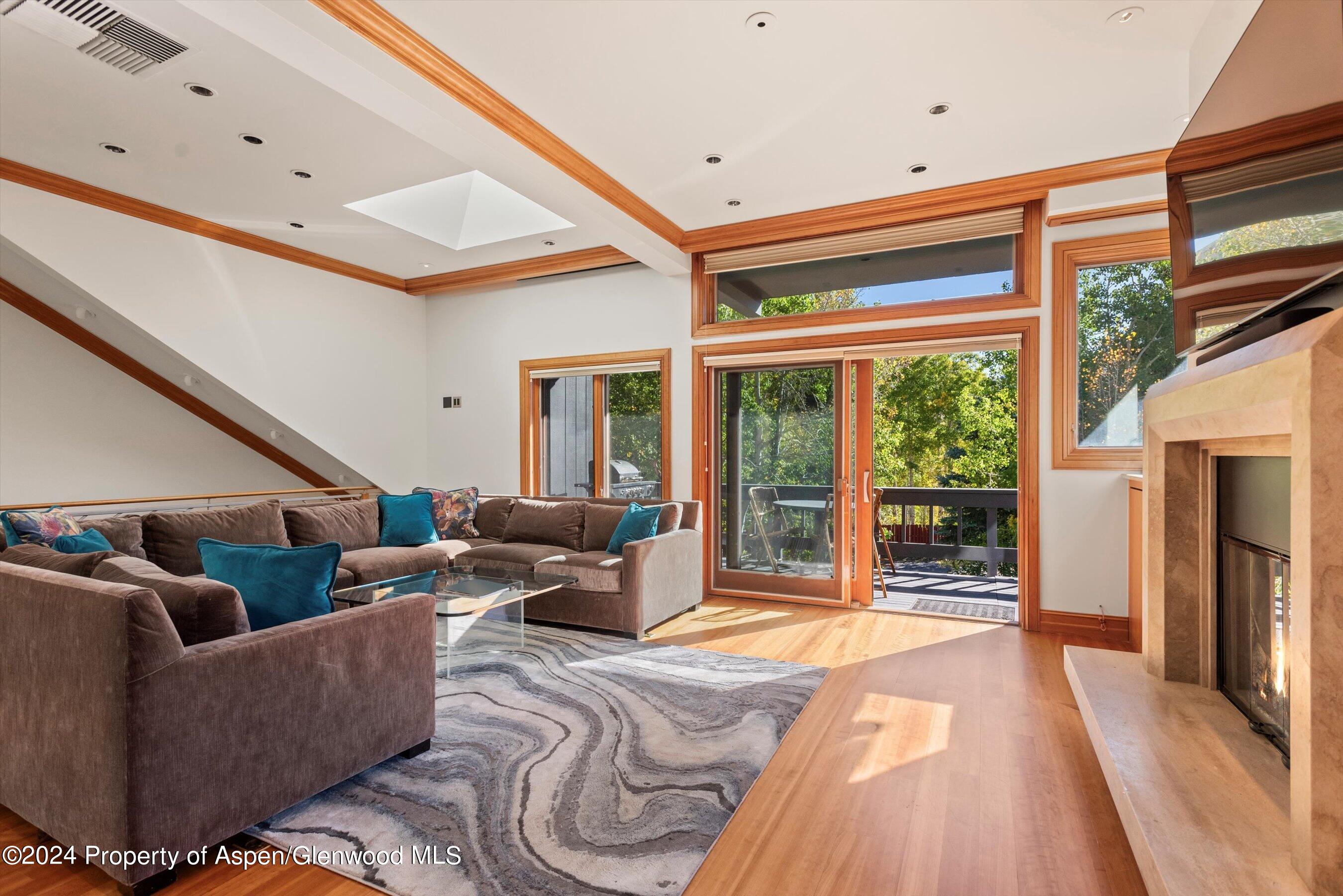 1085 Cemetery Lane, A