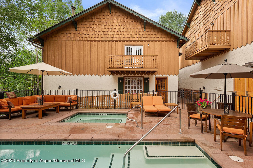 631 S Galena Street, #11