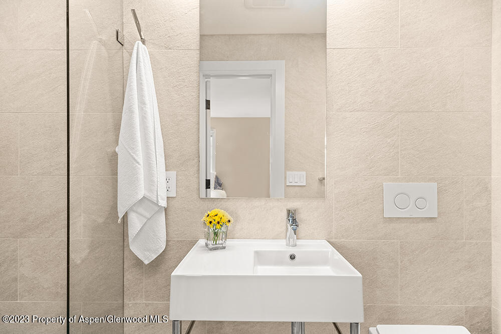 631 S Galena Street, #11