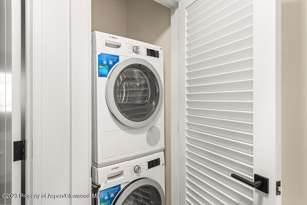 631 S Galena Street, #11