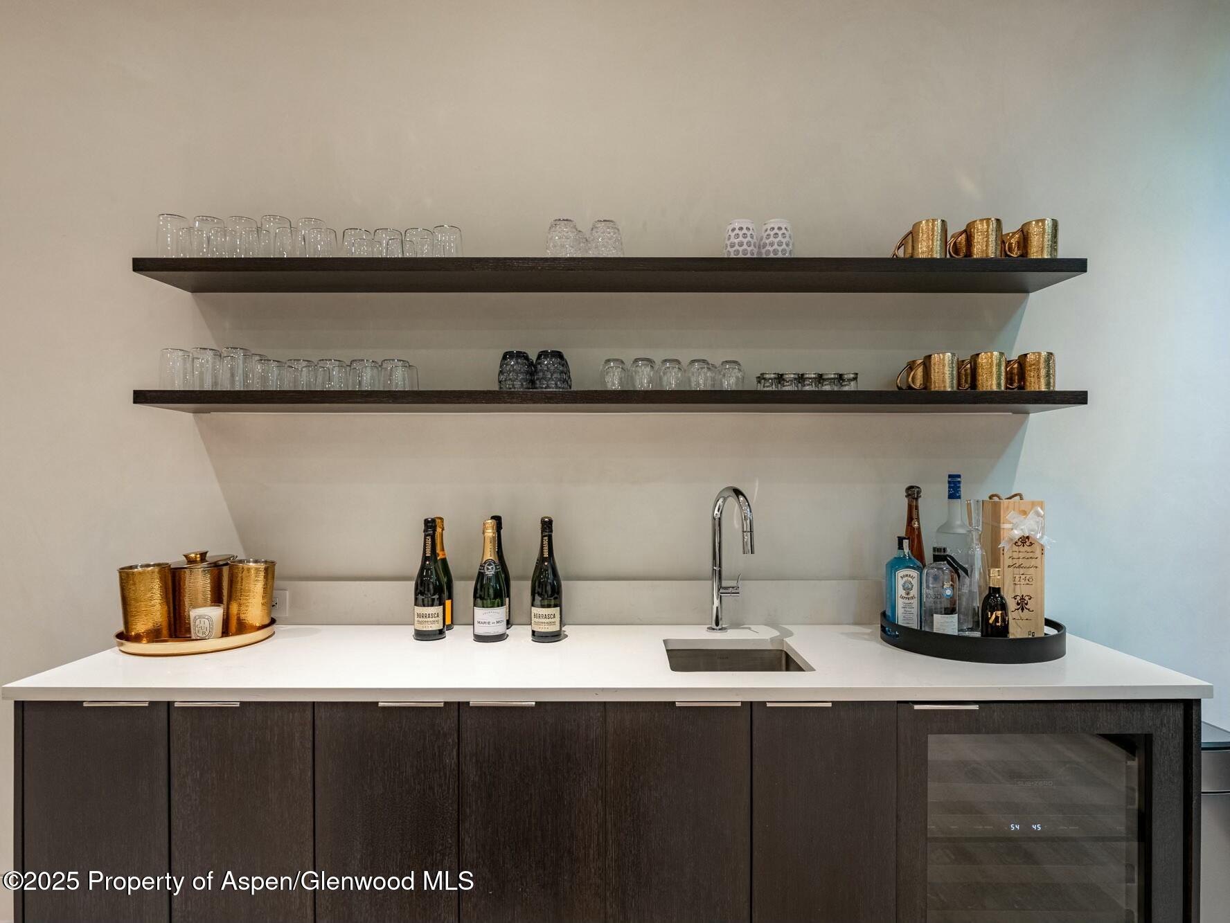 1154 E Cooper Avenue