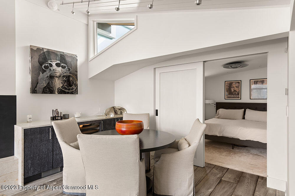 1001 E Cooper Avenue, 2, Aspen Unit: 2