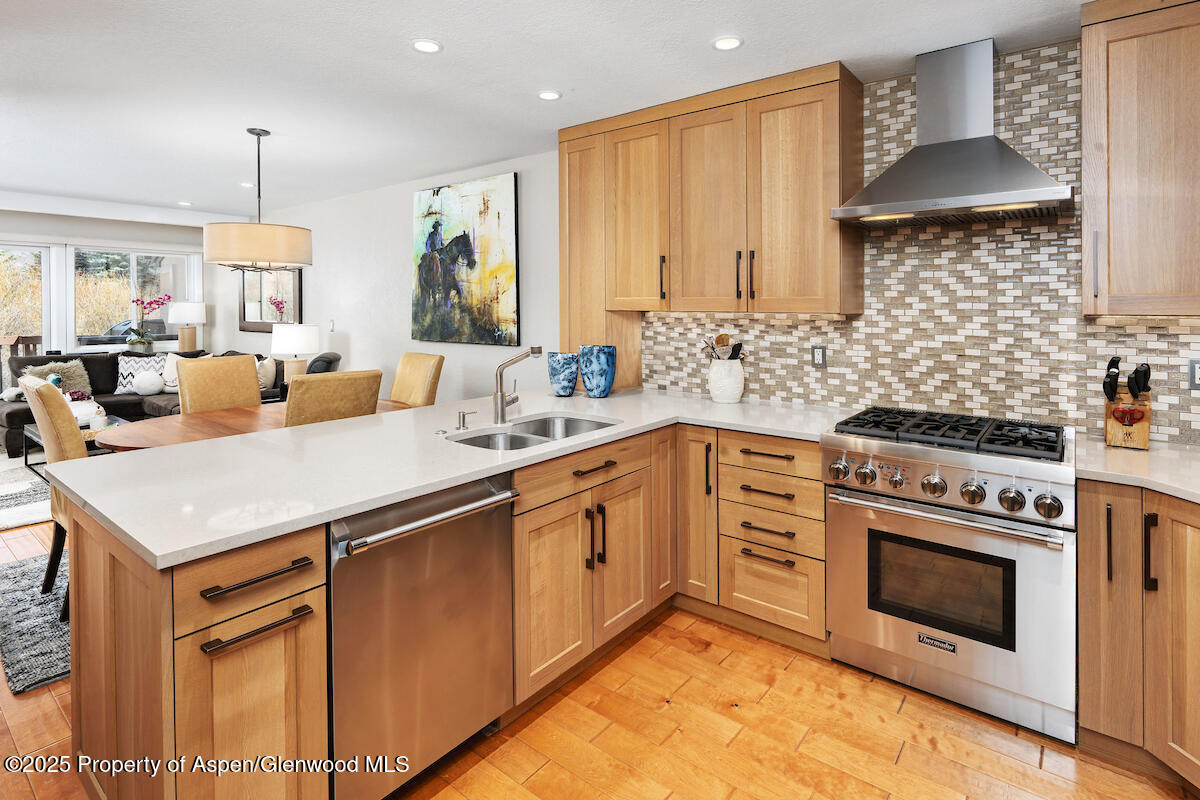 115 Harleston Green, 62