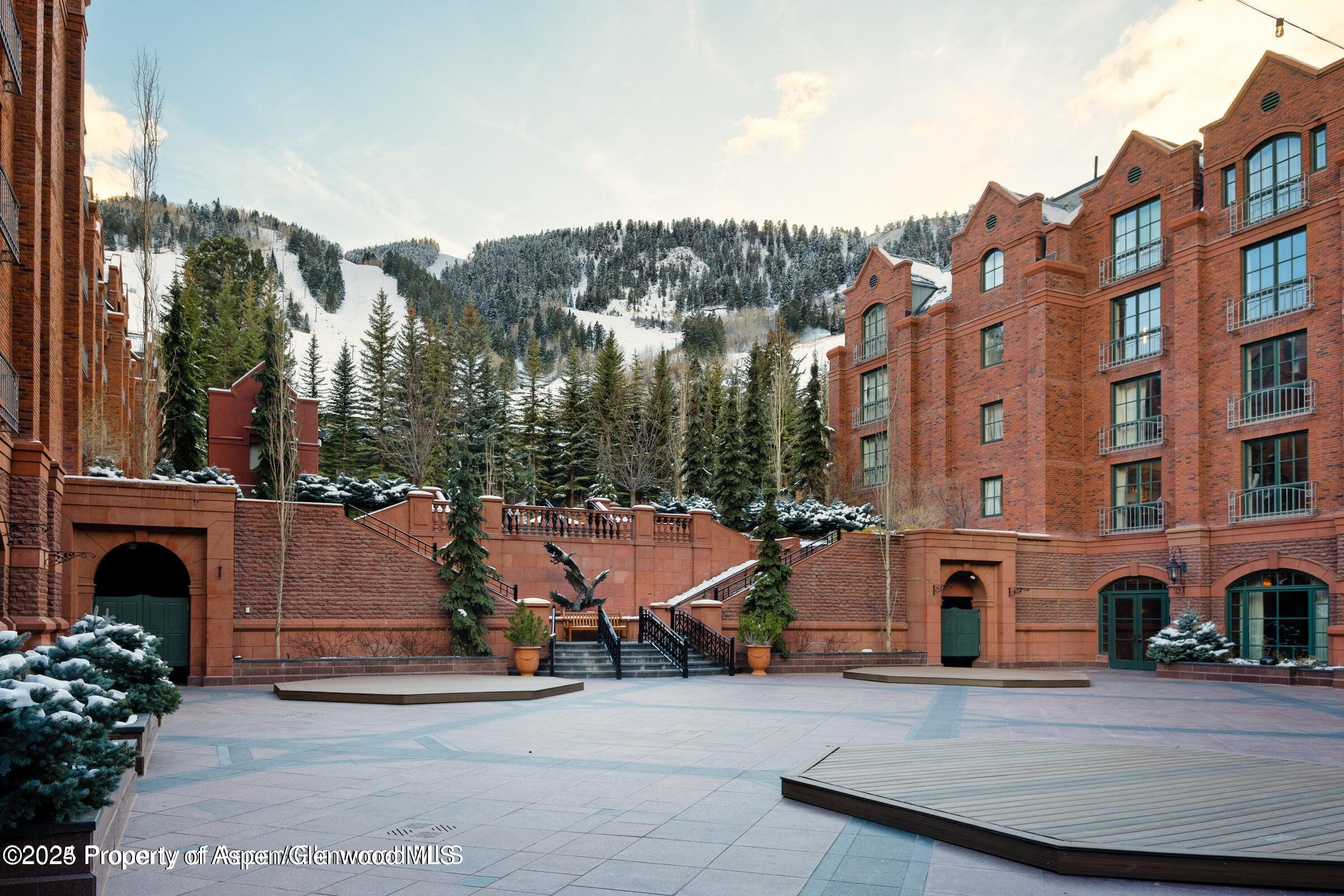 315 E DEAN Street, B30