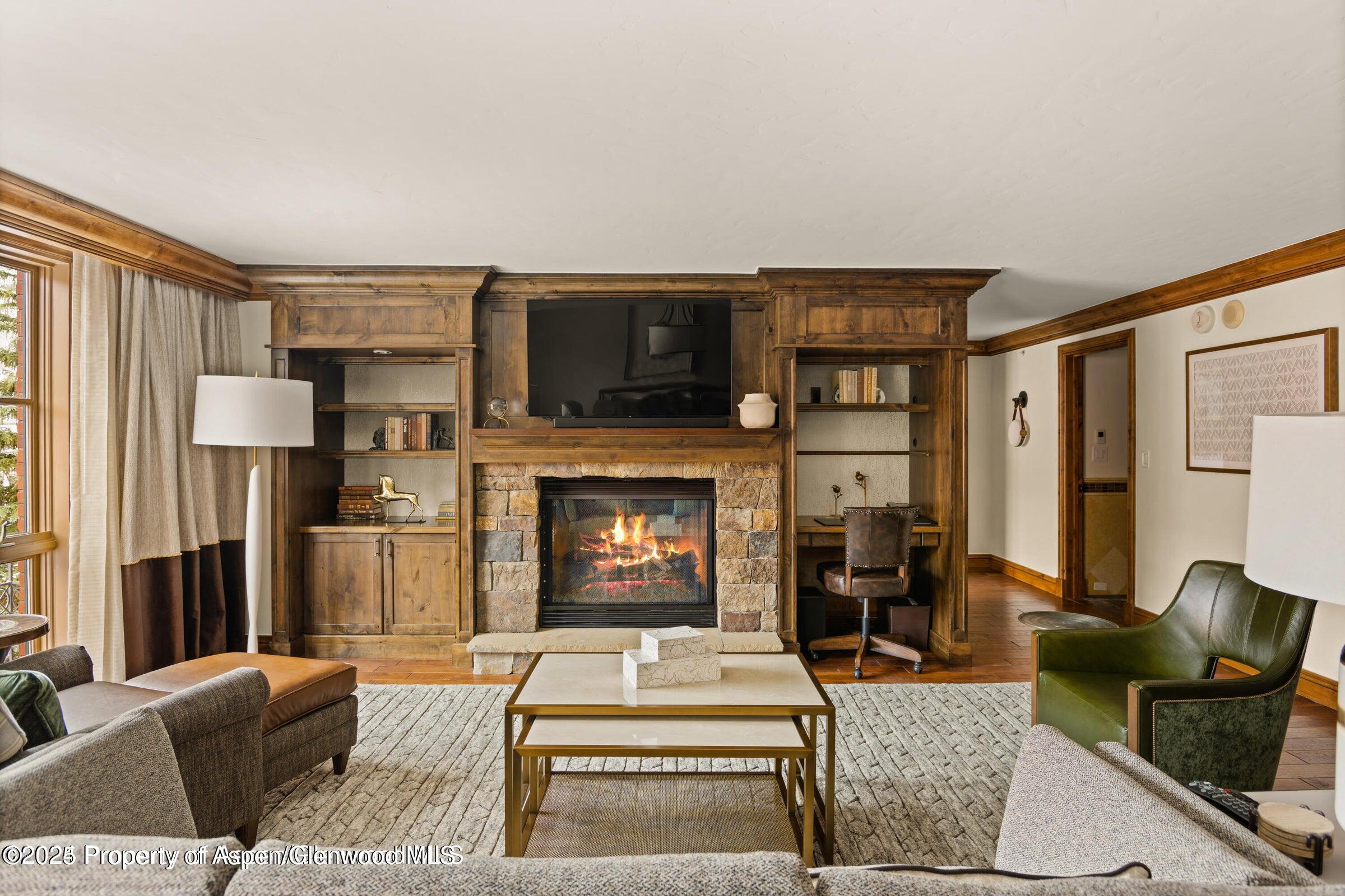 315 E DEAN Street, B30