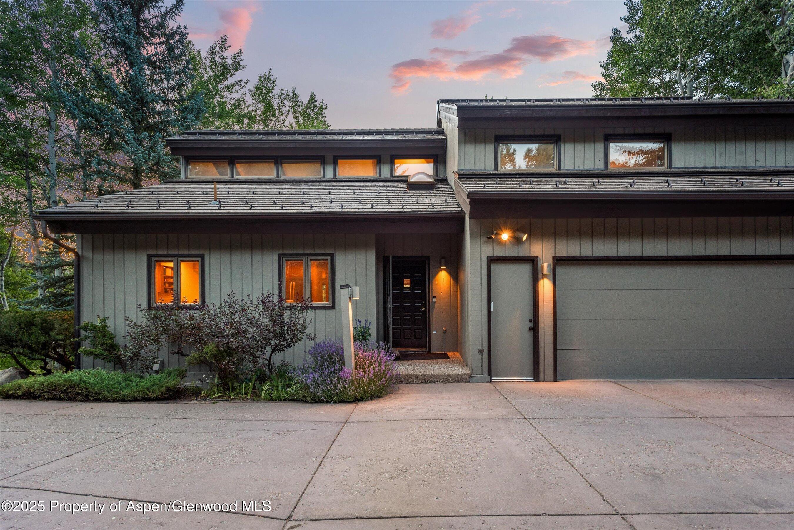28 Larkspur Lane
