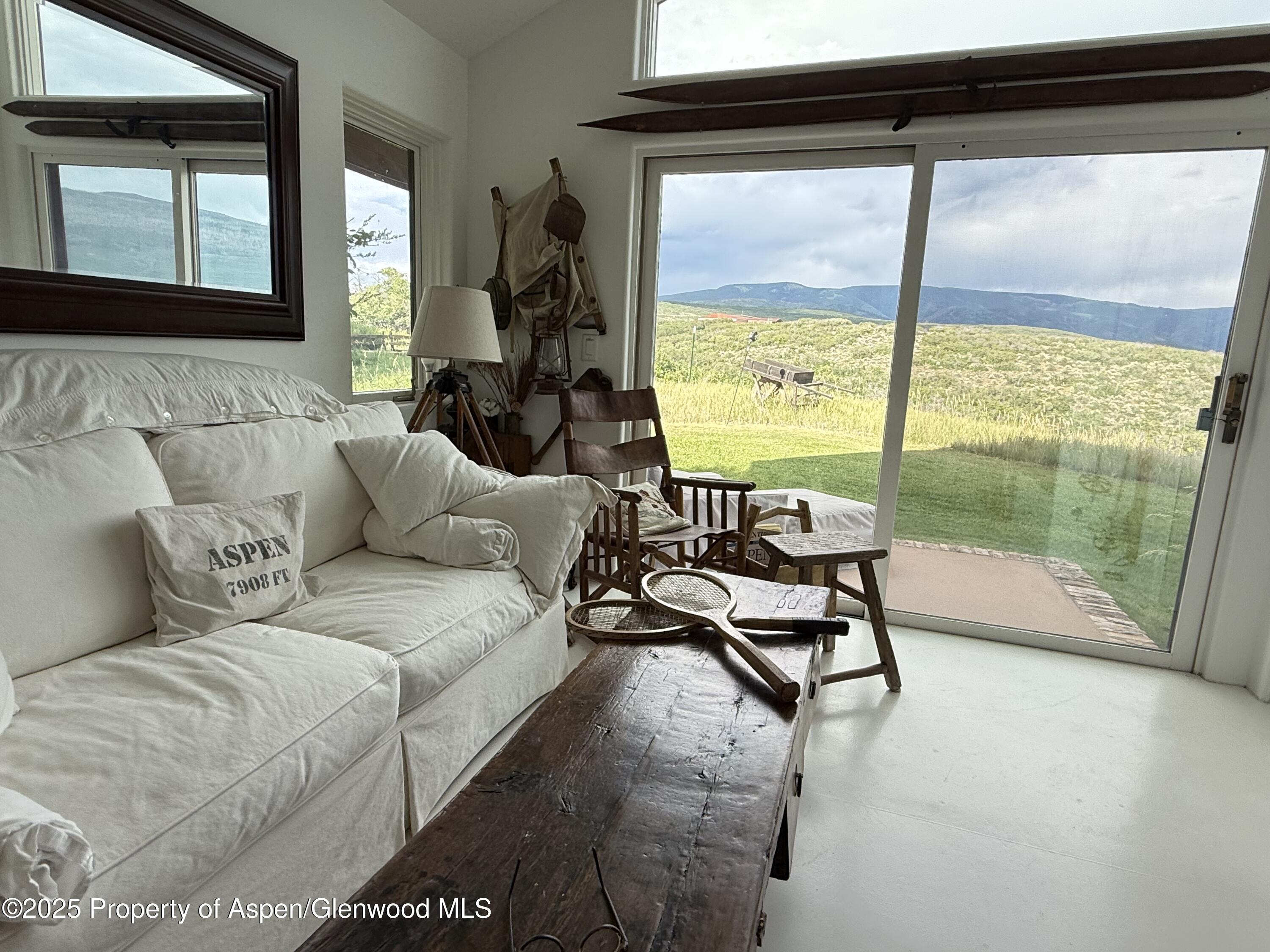 2103 Ten Peaks Mesa Road, ElJebel