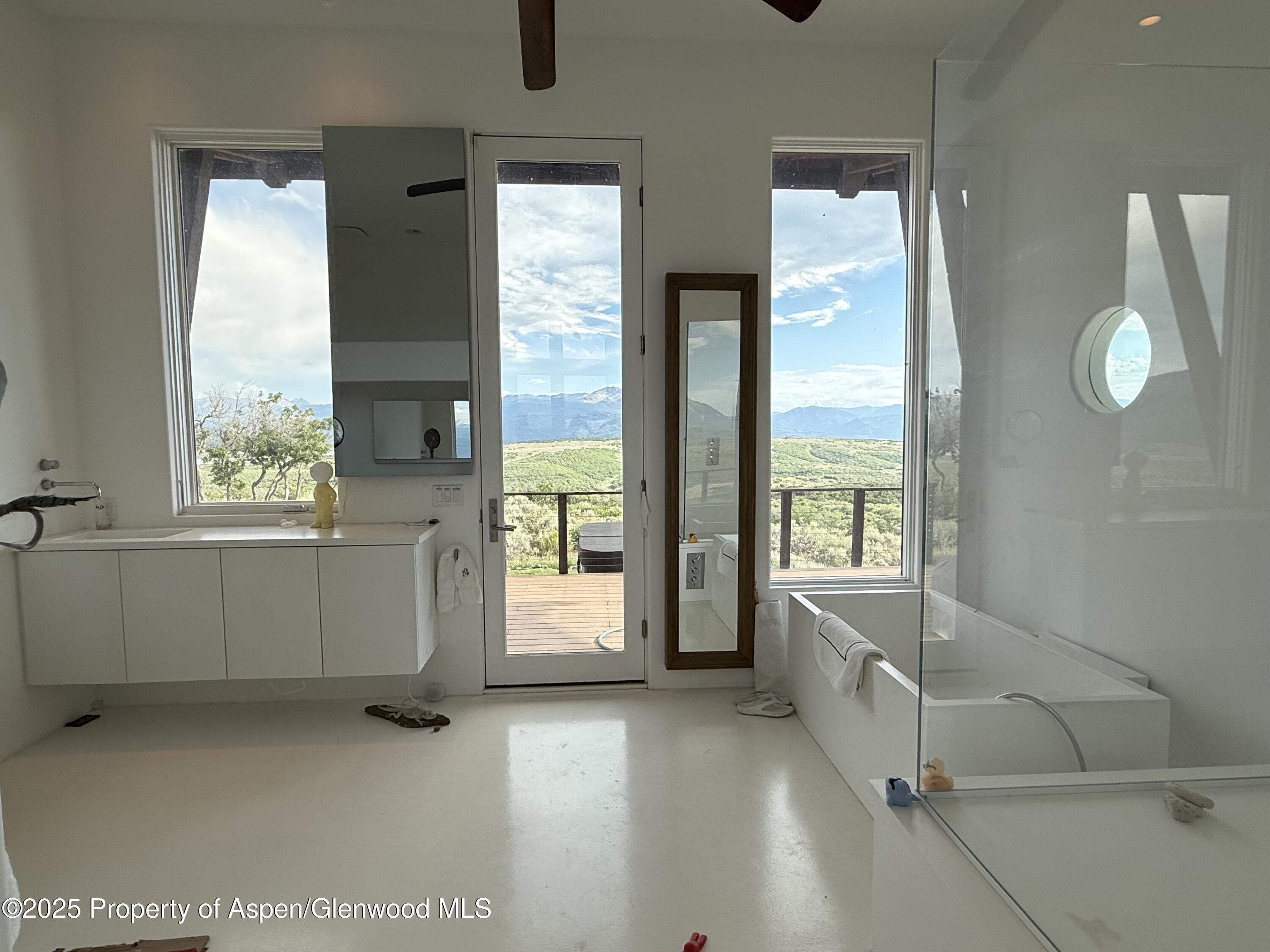 2103 Ten Peaks Mesa Road, ElJebel