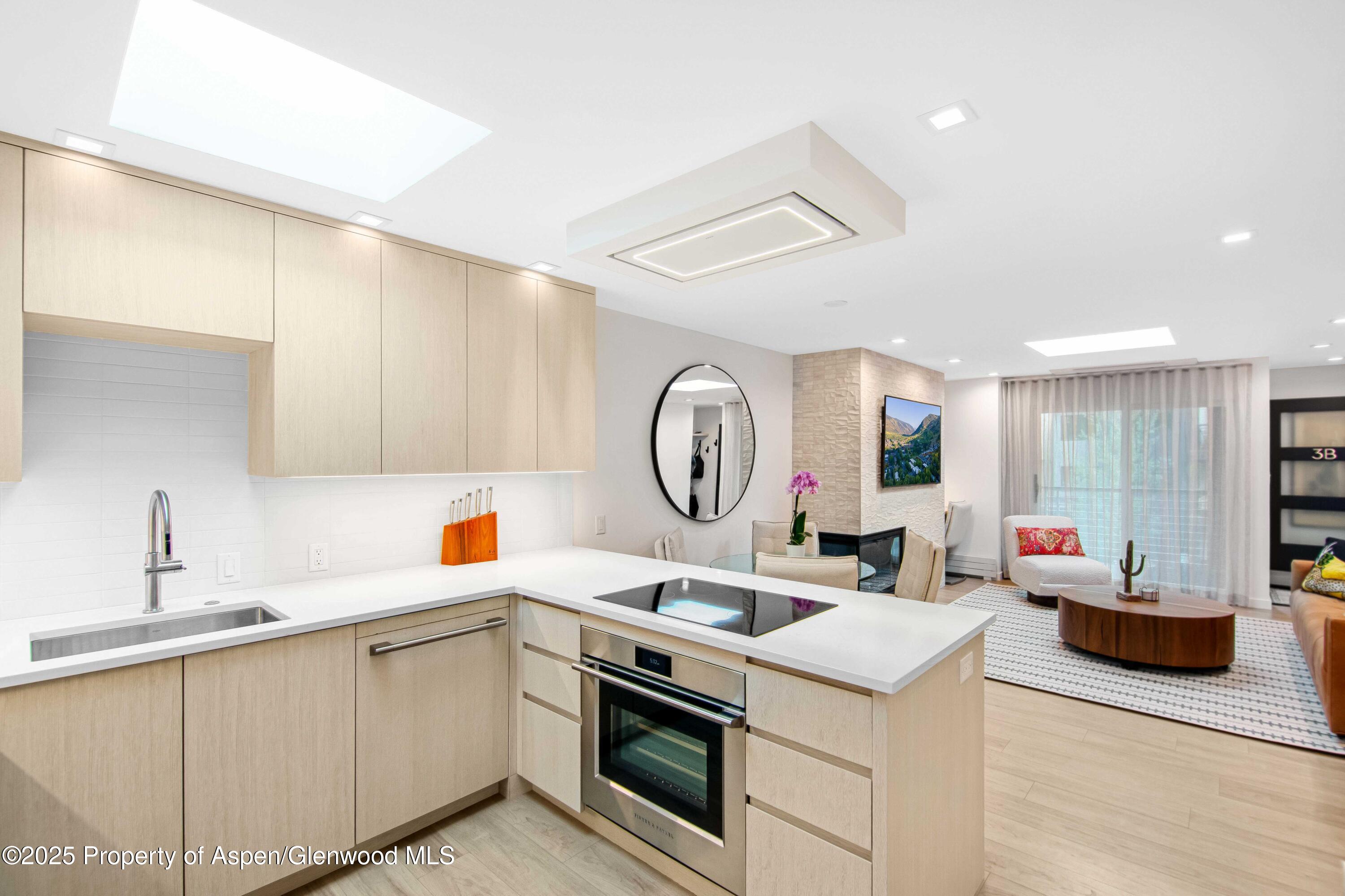 100 E Dean Street, 3B