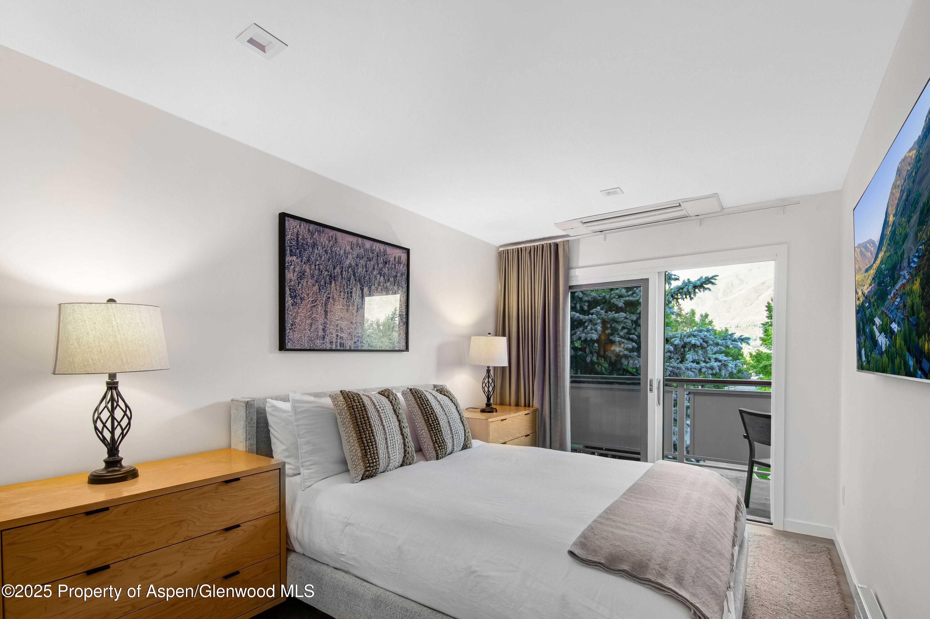 100 E Dean Street, 3B