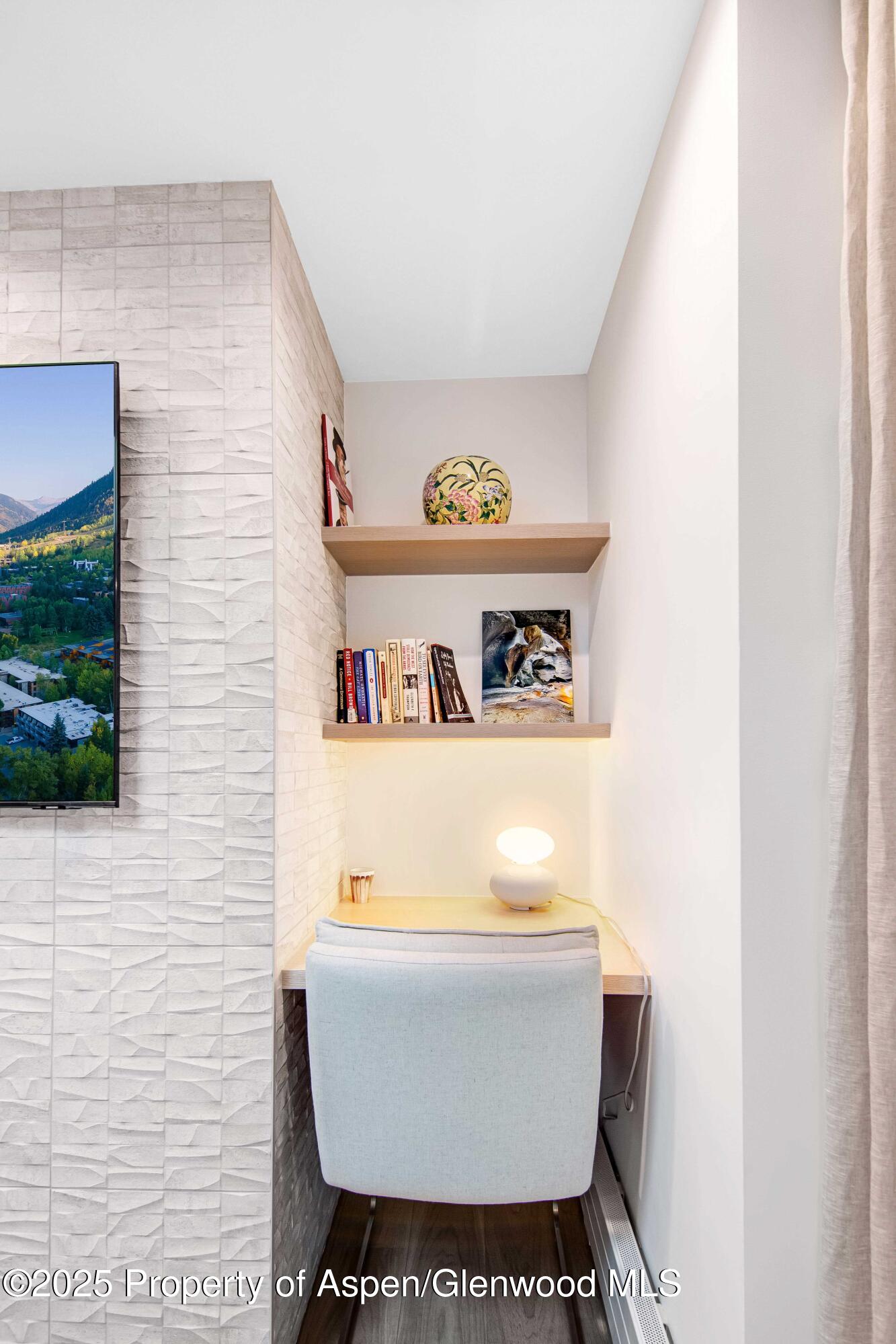 100 E Dean Street, 3B