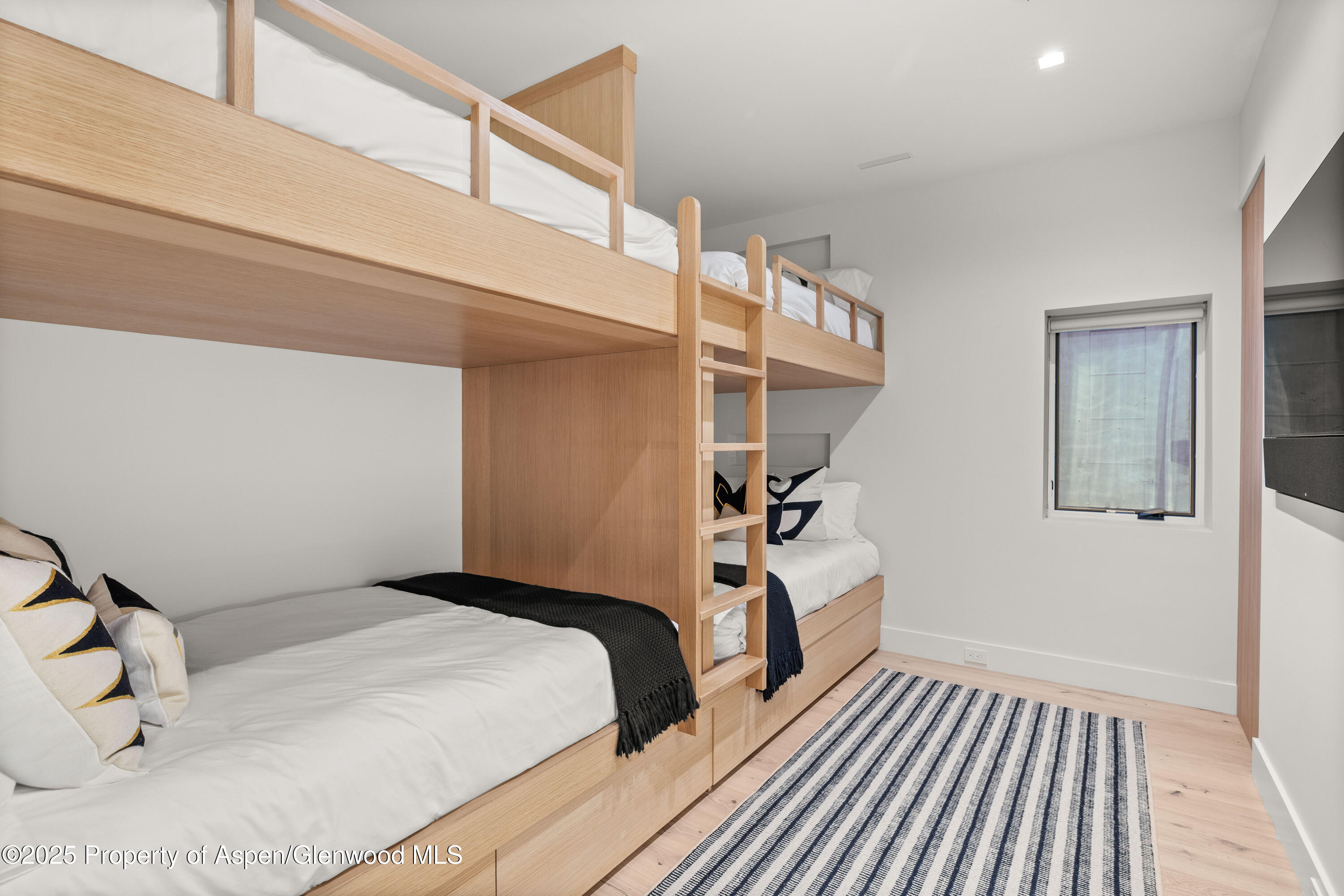 219 W Bleeker Street