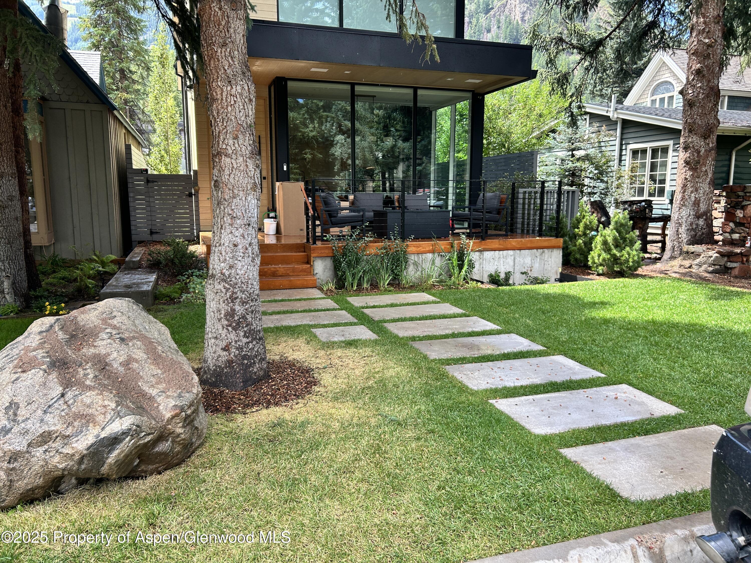 219 W Bleeker Street