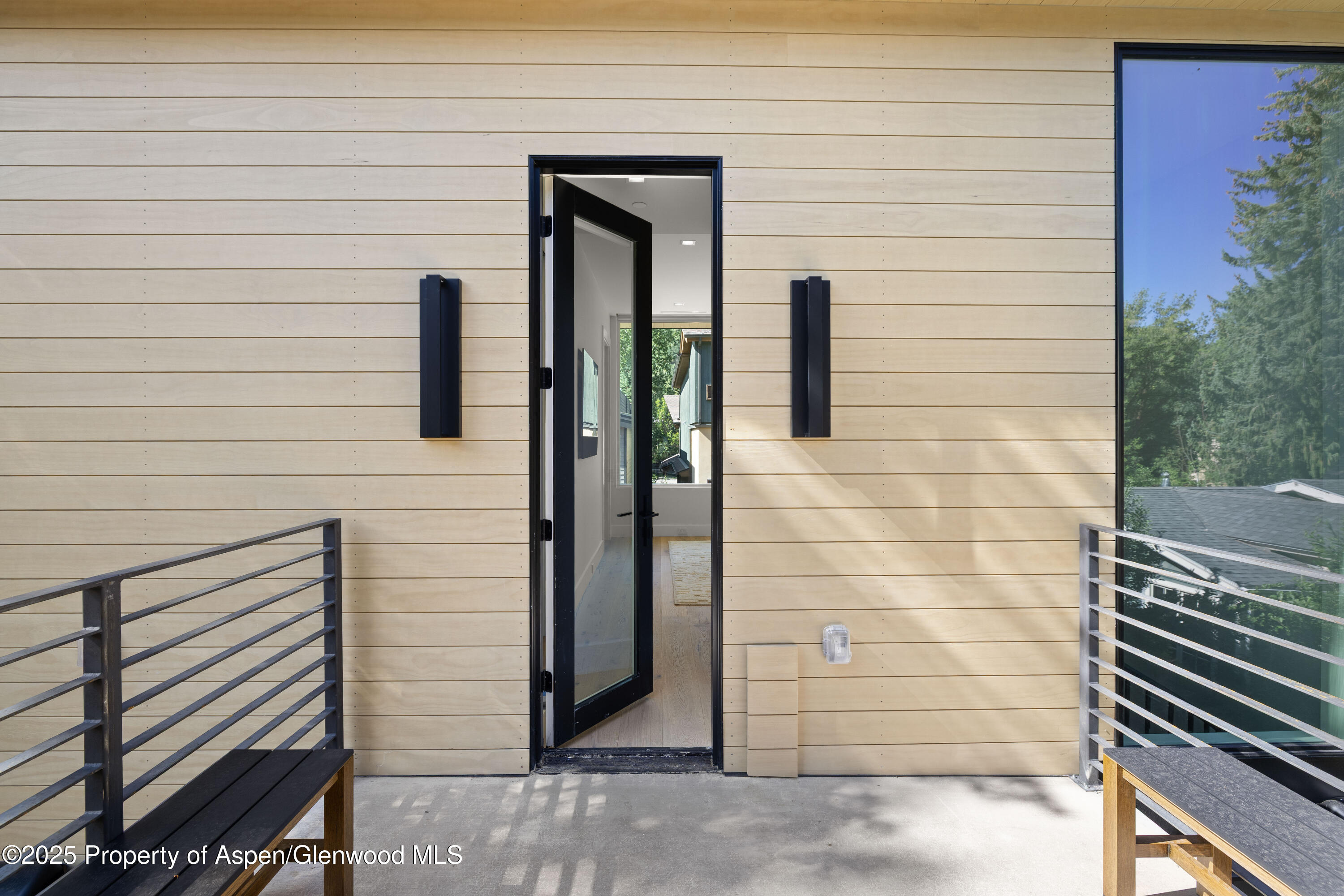 219 W Bleeker Street