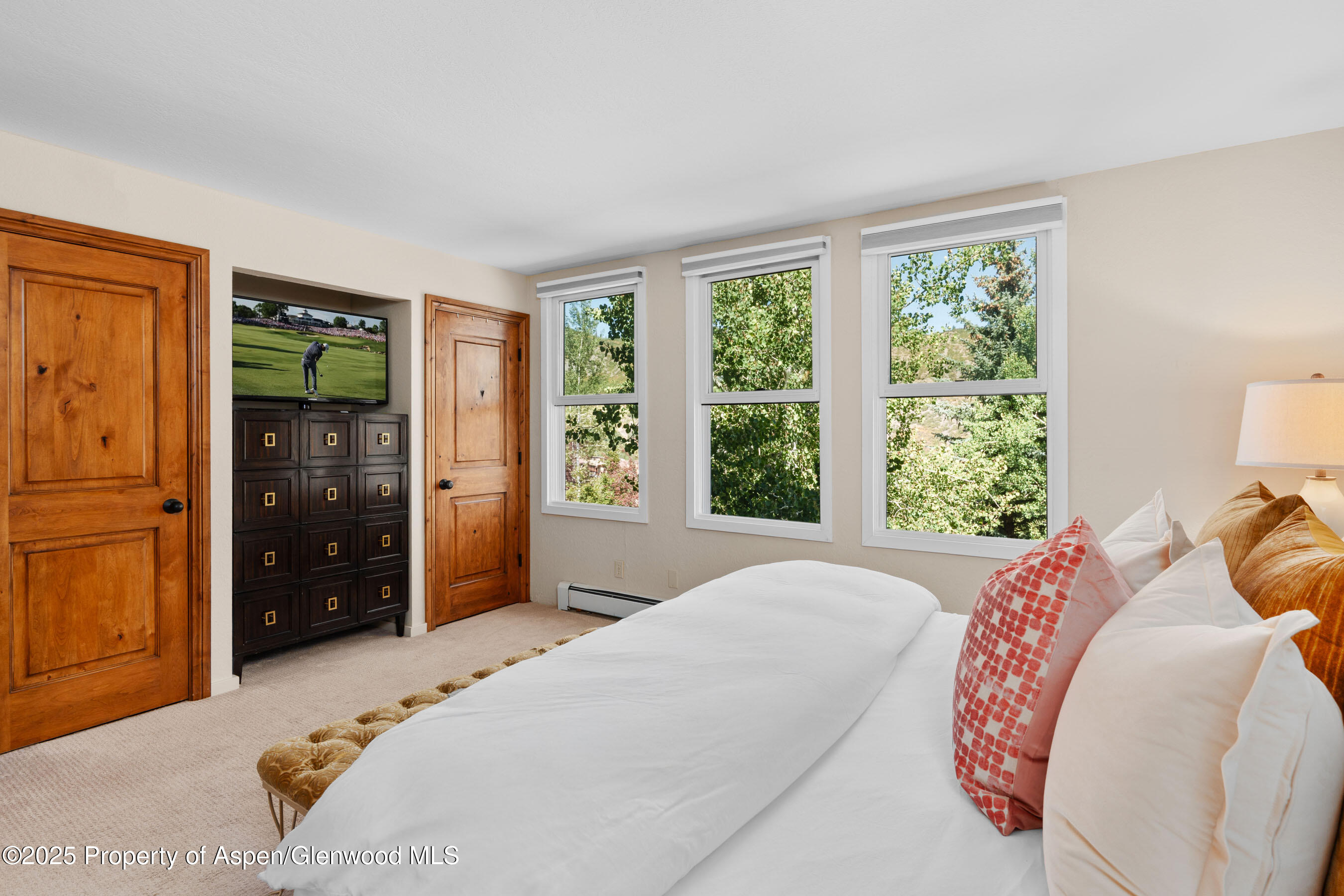 425 Wood Road, 13