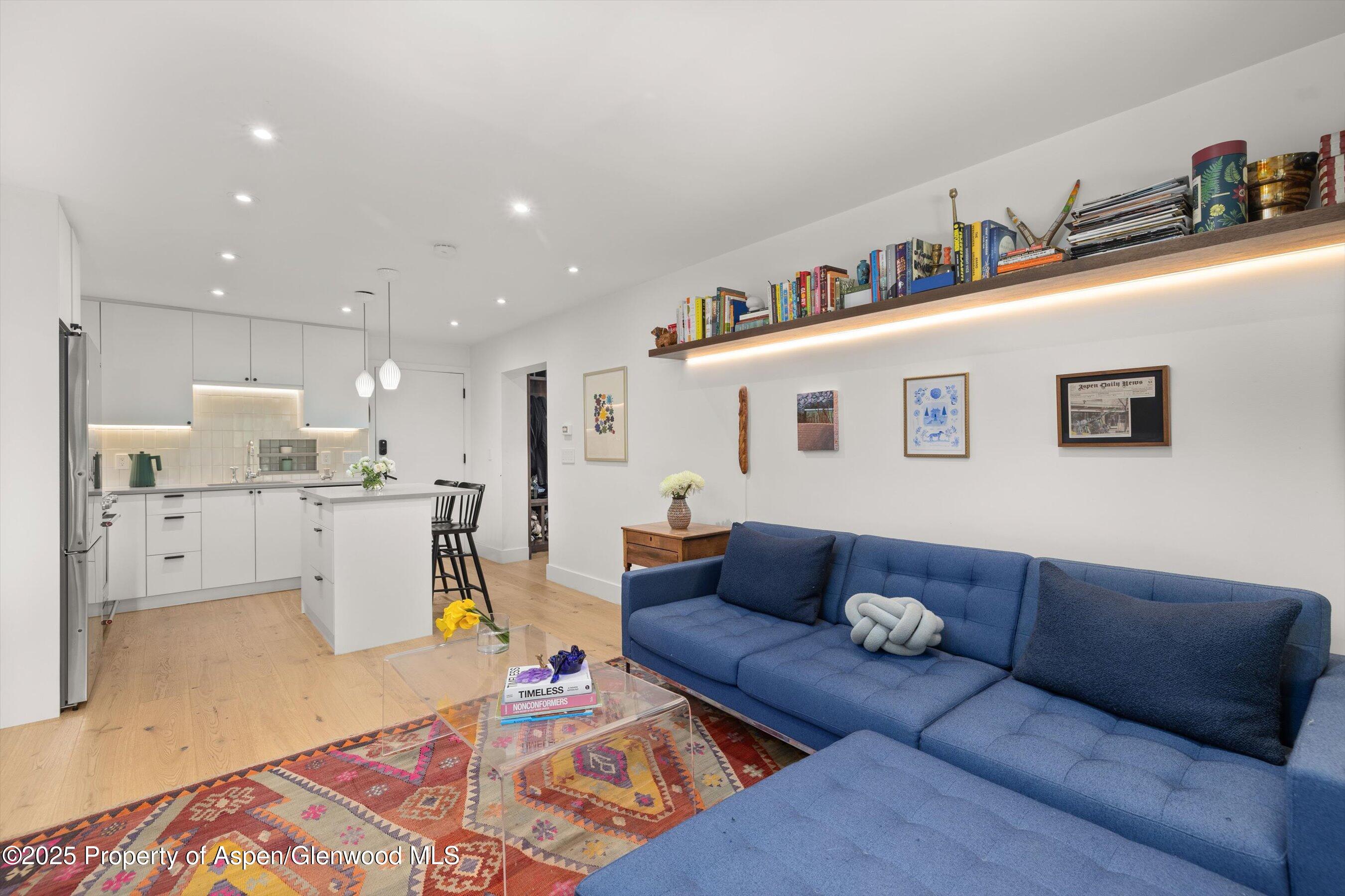 416 Vine Street, 416