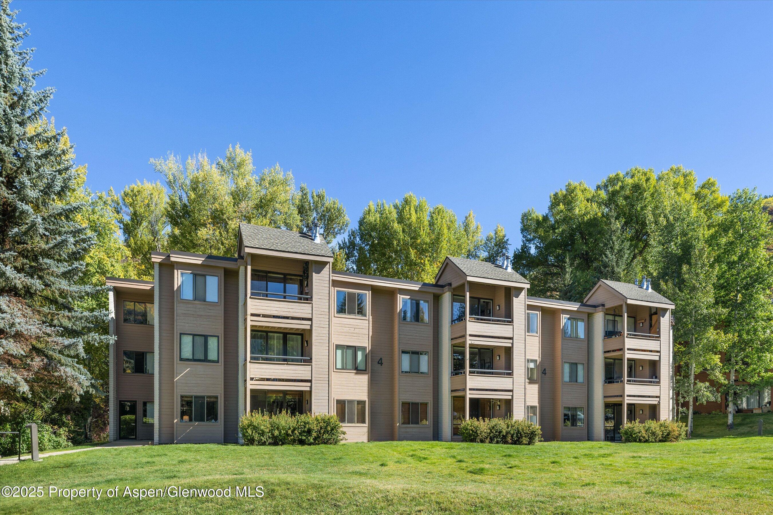 416 Vine Street, 416